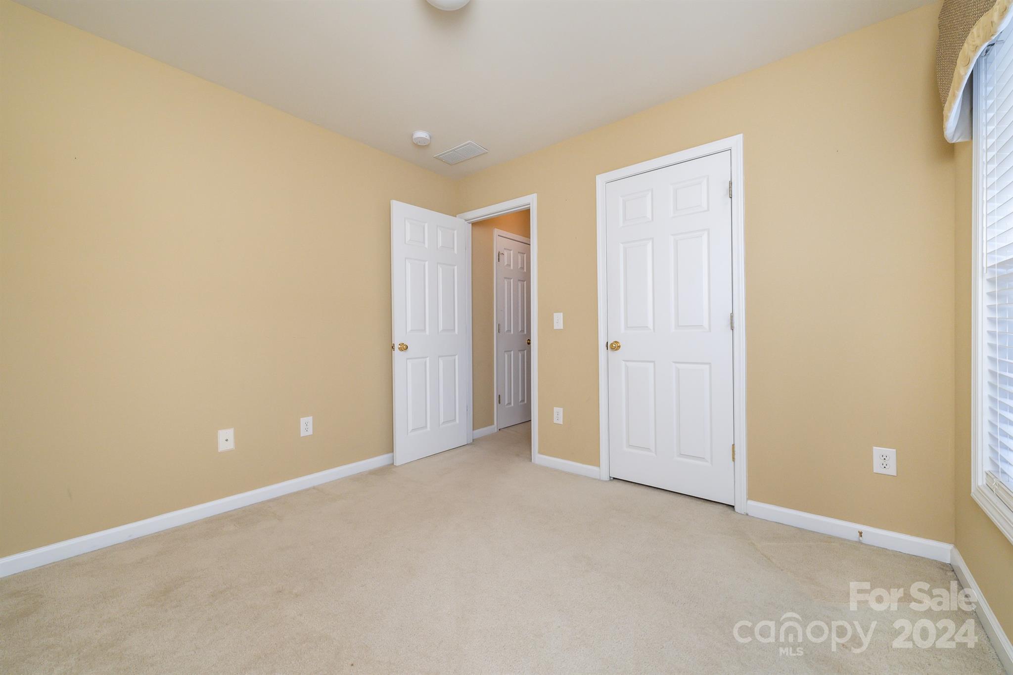 Autumn Trace - Residential