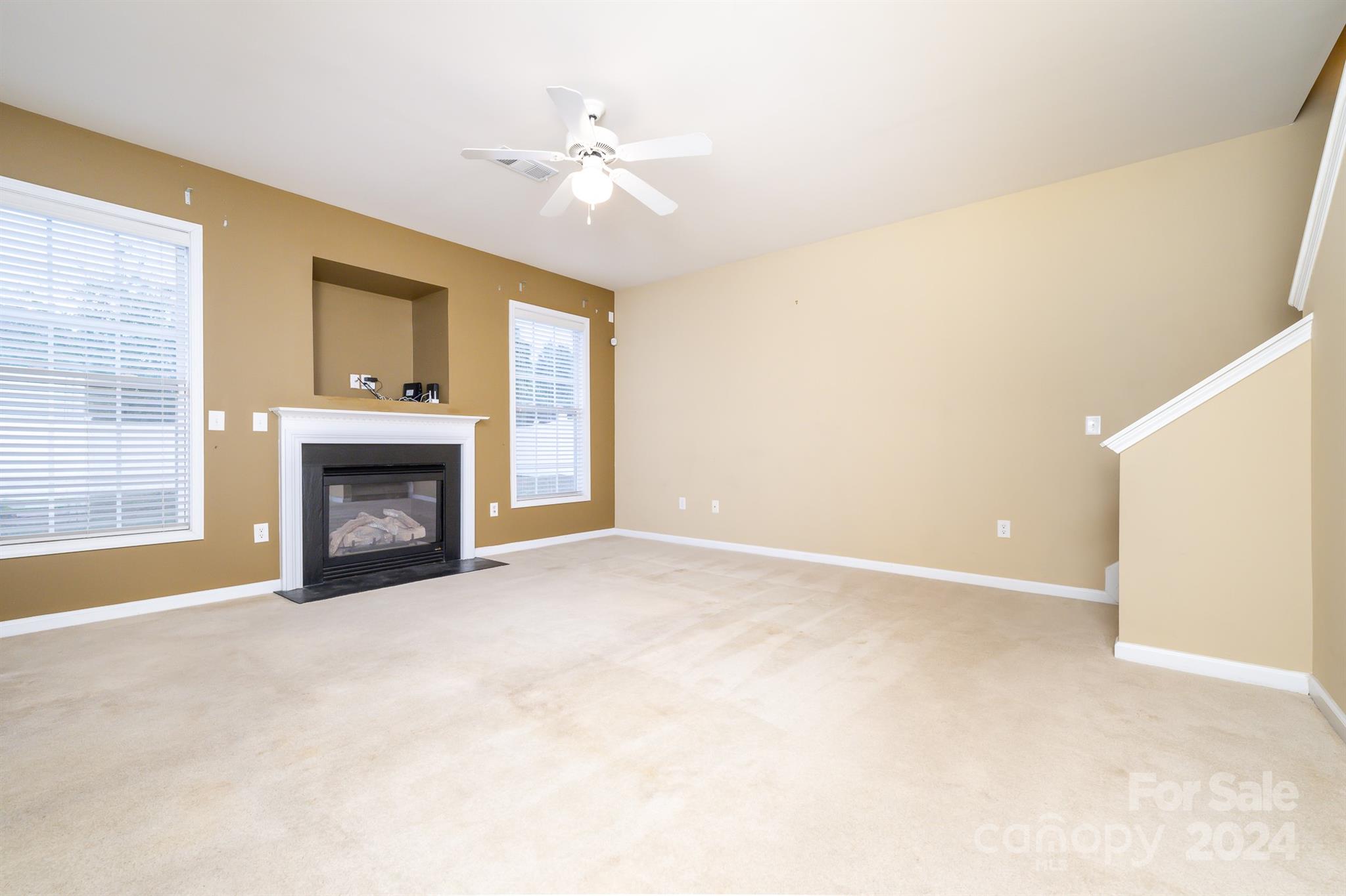 Autumn Trace - Residential