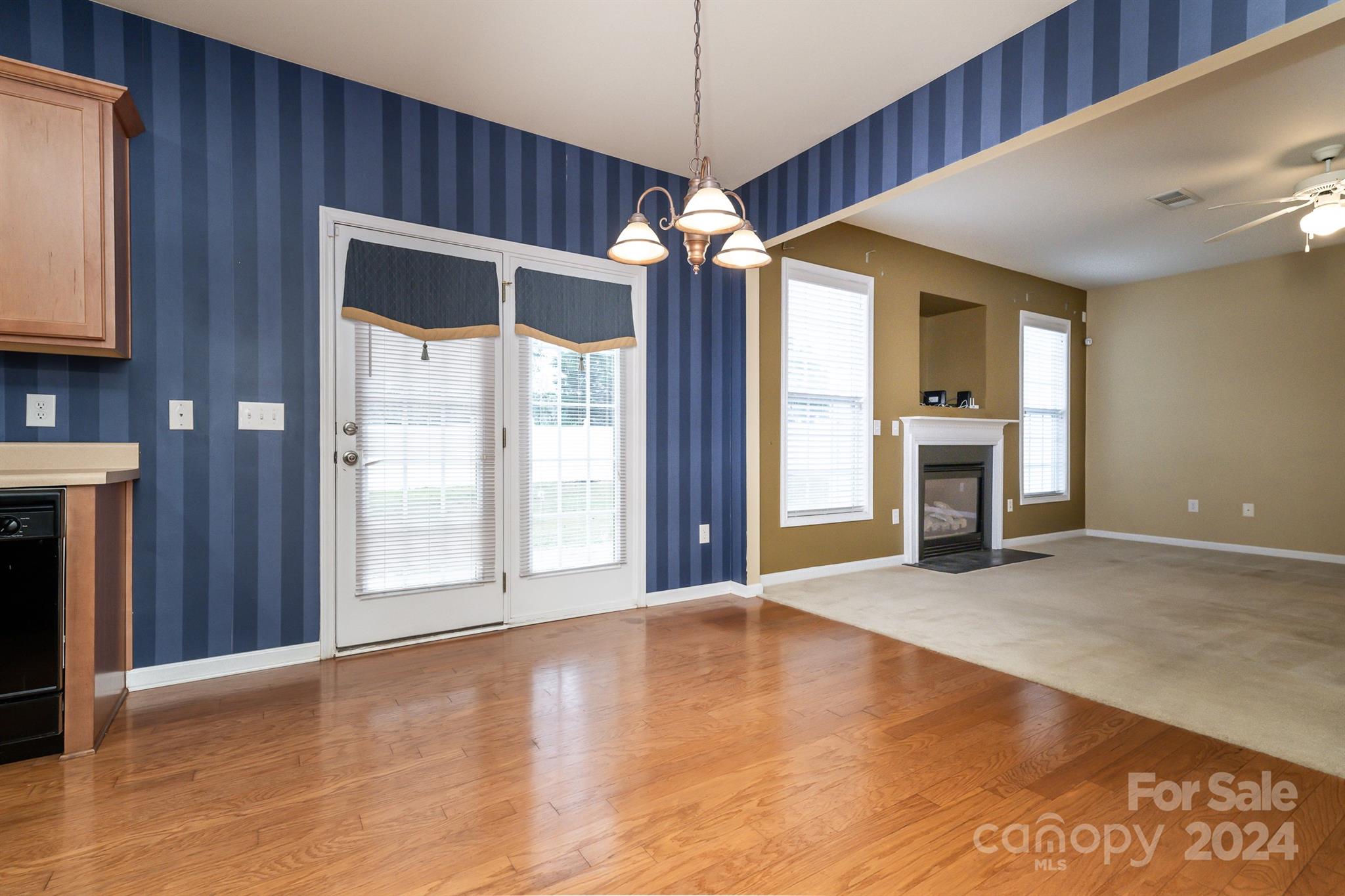 Autumn Trace - Residential