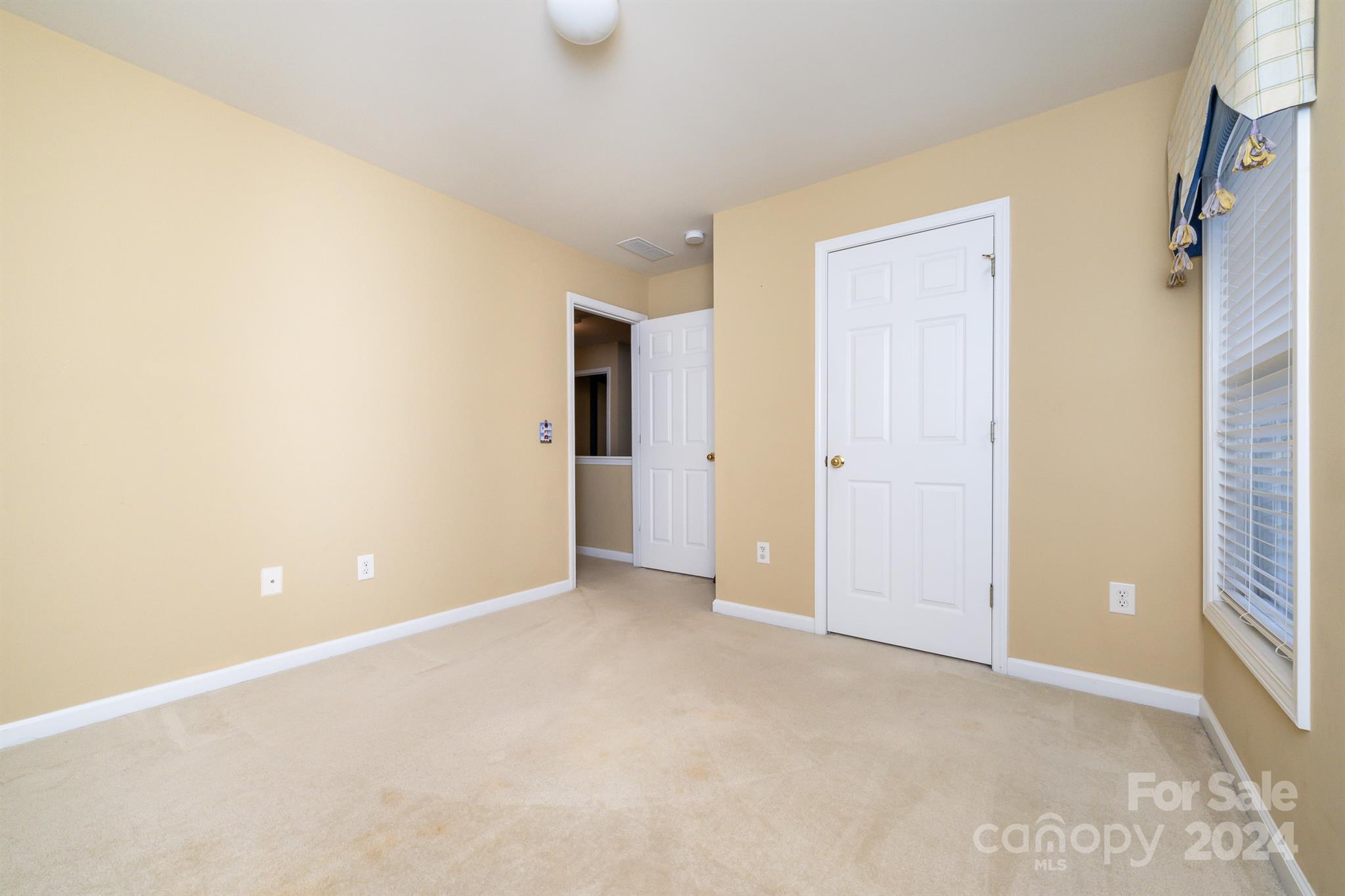 Autumn Trace - Residential