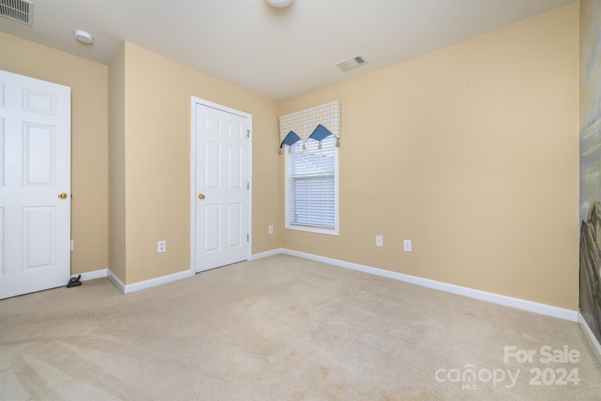 Autumn Trace - Residential