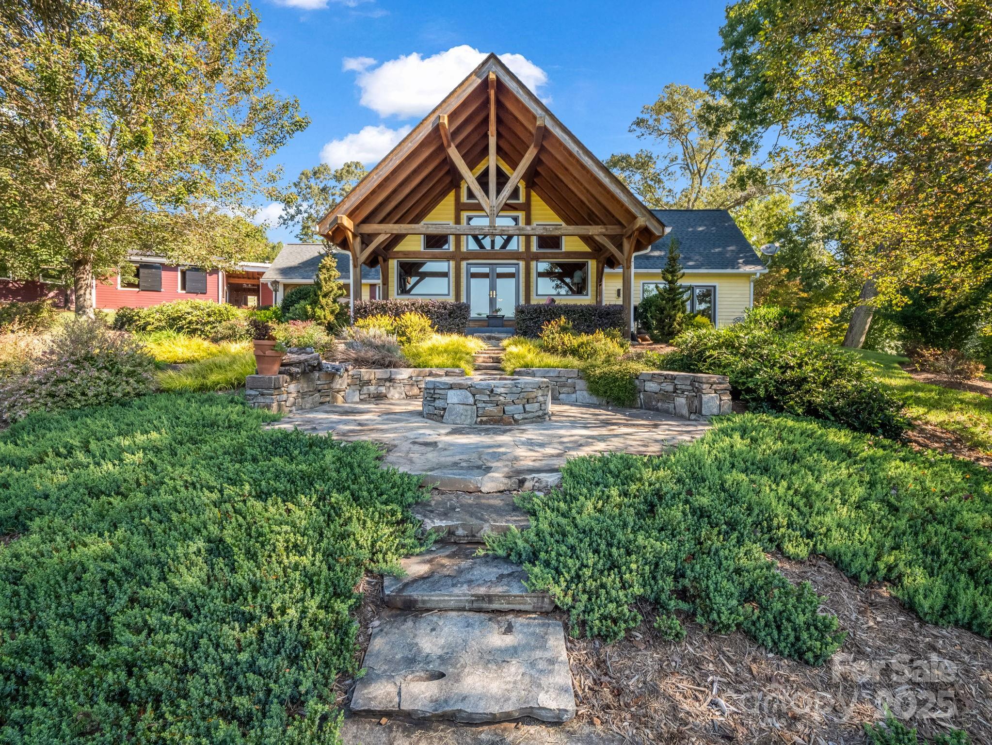 1050 Hunting Country Road