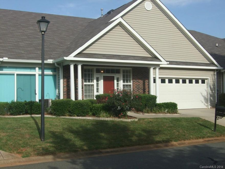 Sellers offering a $3000 carpet allowance!! Beautiful move-in-ready home in Huntington Ridge. Home has open floor plan, plantation blinds throughout, vaulted ceilings, large kitchen that opens to a grand family room, custom lighting, large master bedroom with large walk-in closet, dual vanity in master and guest bathrooms. Patio converted into a quiet sun-room for your morning coffee or a afternoon break! Park, pool nearby. This home is perfect for entertaining guest.  This is a true MUST SEE!!