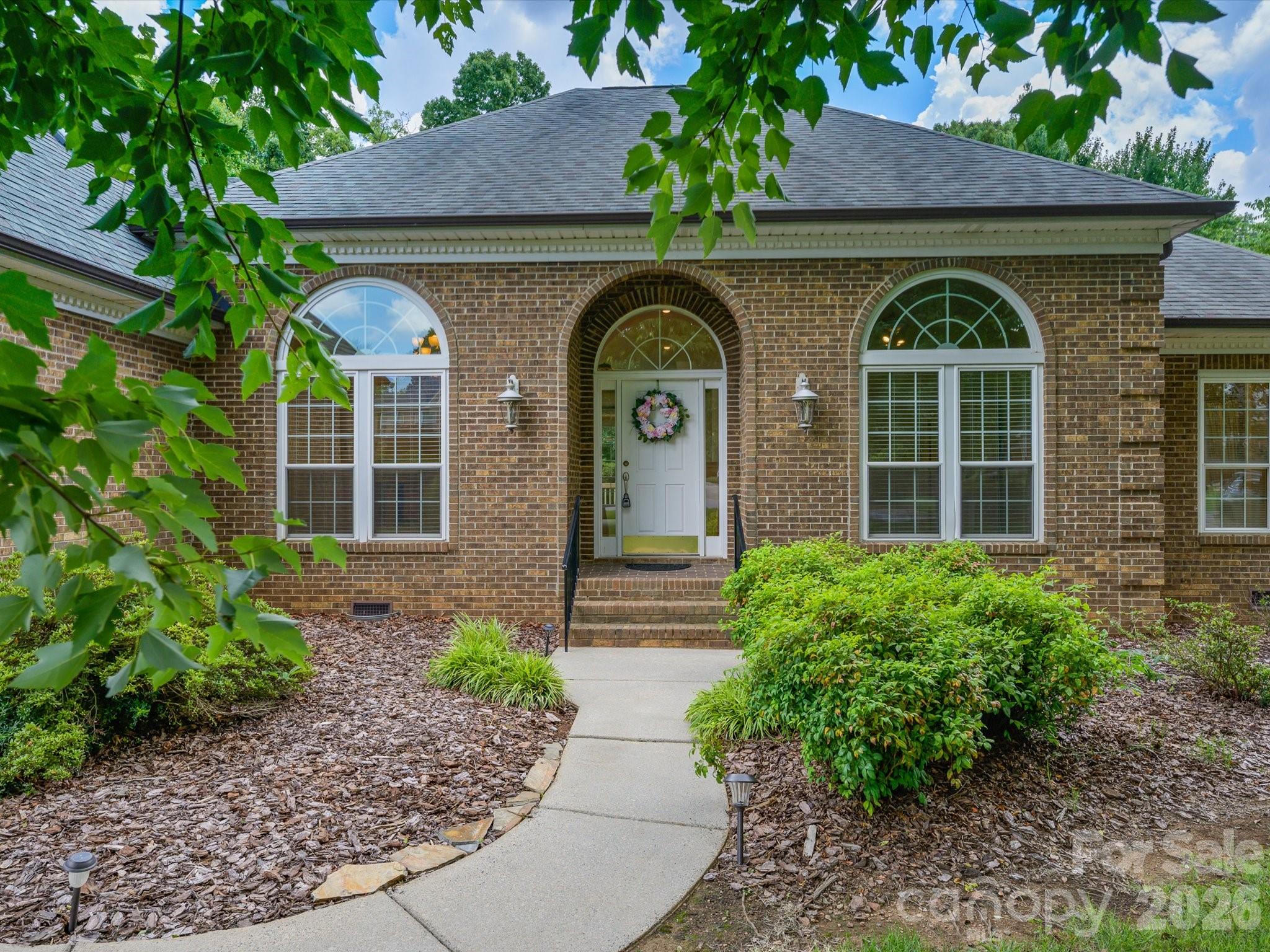 1318 Fawn Ridge Road NW