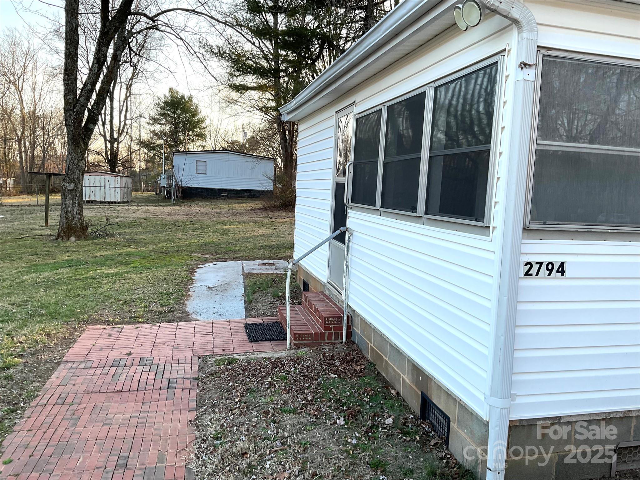 2794 E NC Highway 150 Highway