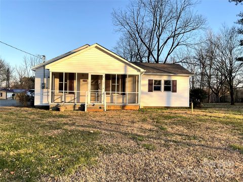 2794 E NC Highway 150 Highway Lincolnton NC 28092