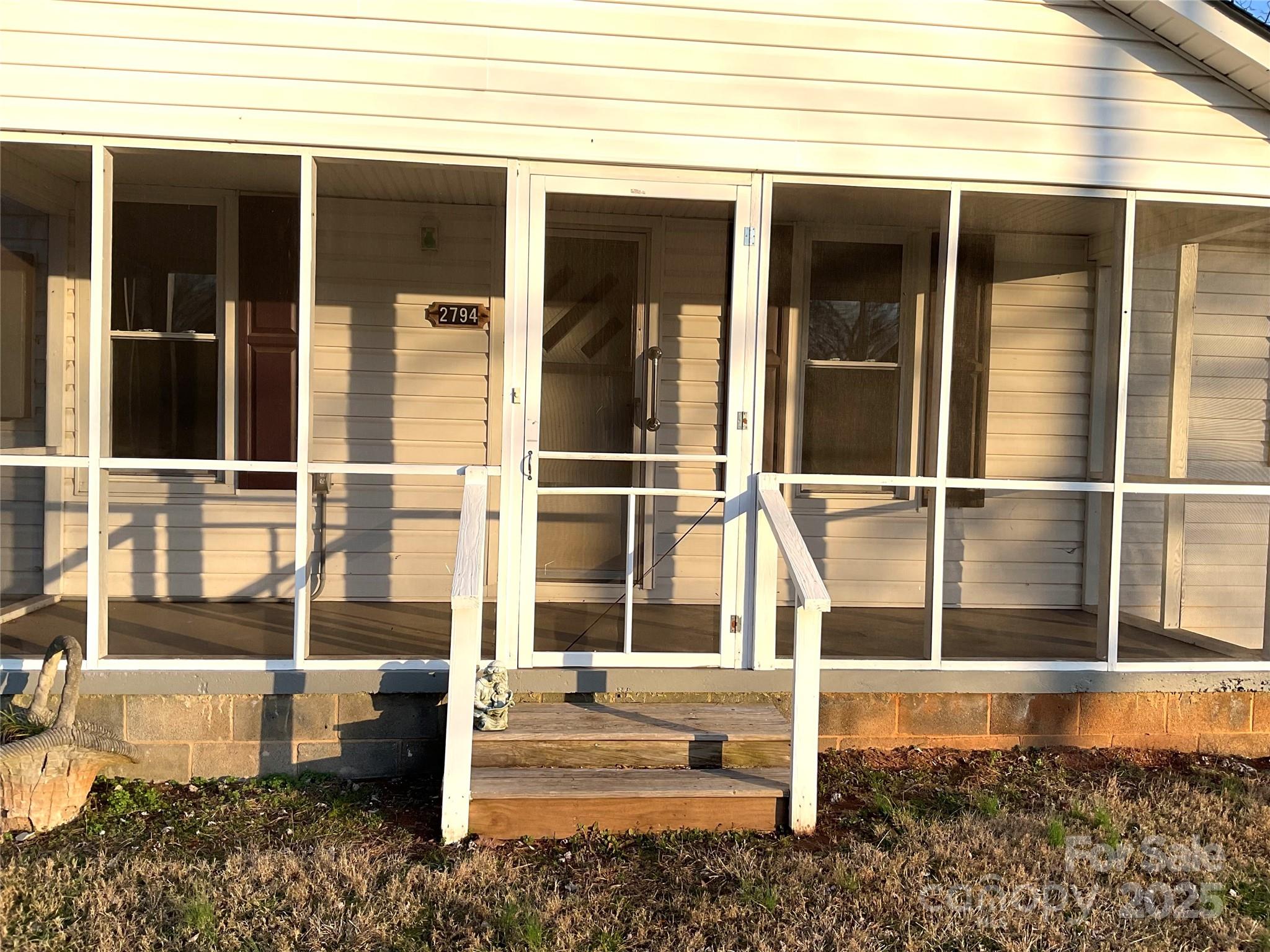 2794 E NC Highway 150 Highway