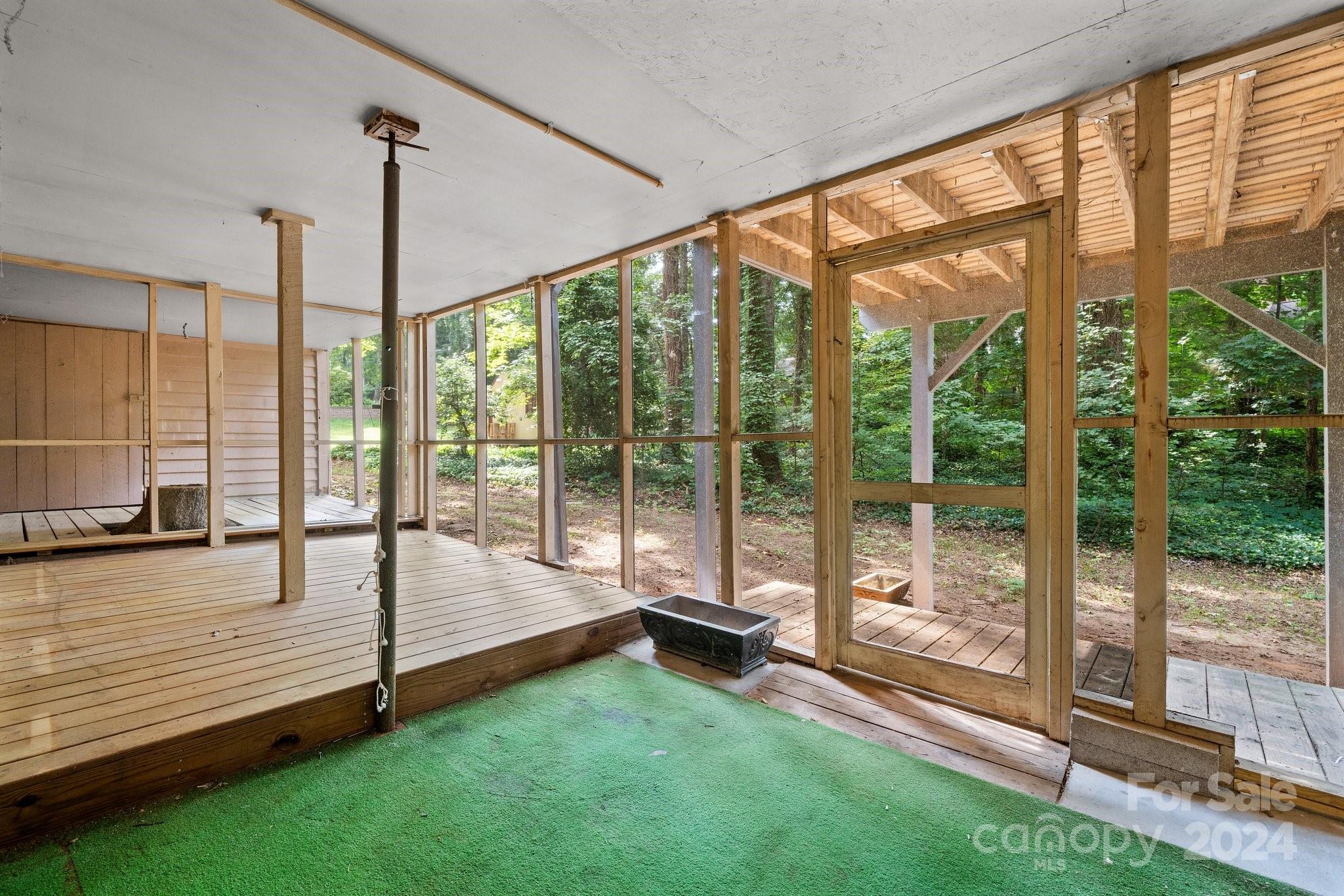 Huntington Forest - Residential