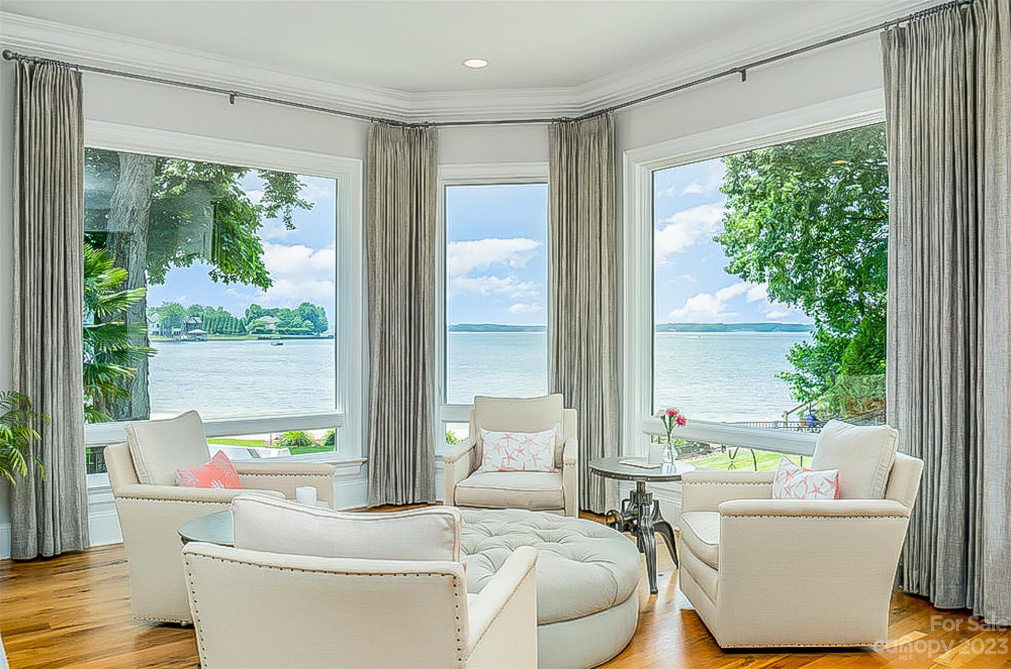 Pointe Regatta - Residential