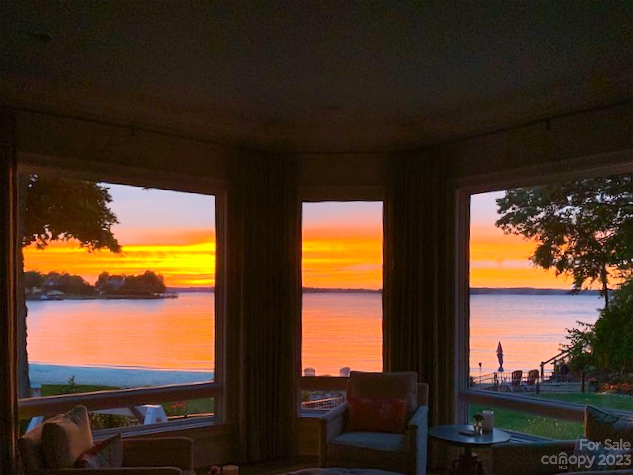 Pointe Regatta - Residential