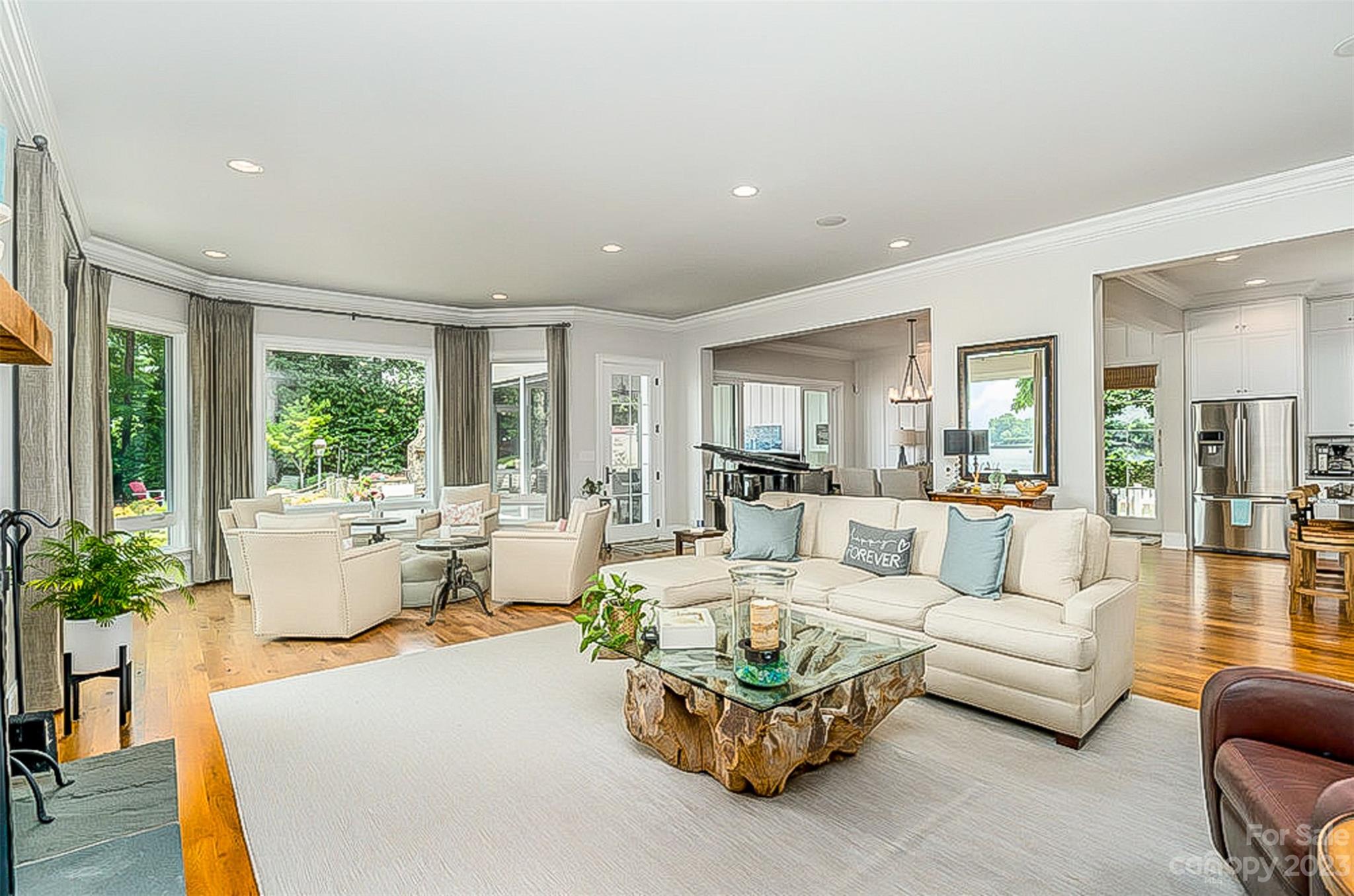 Pointe Regatta - Residential