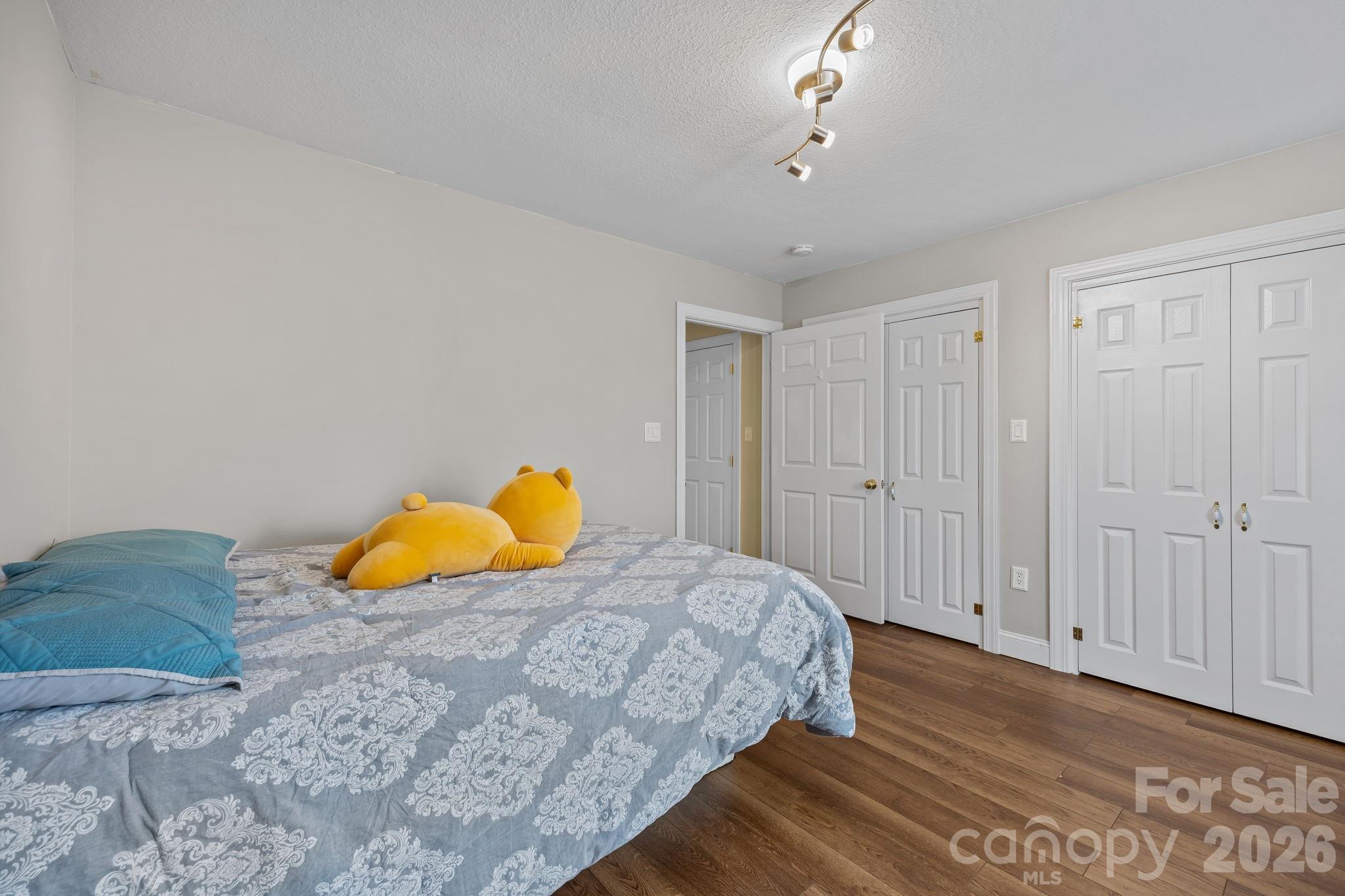 Cross Creek - Residential