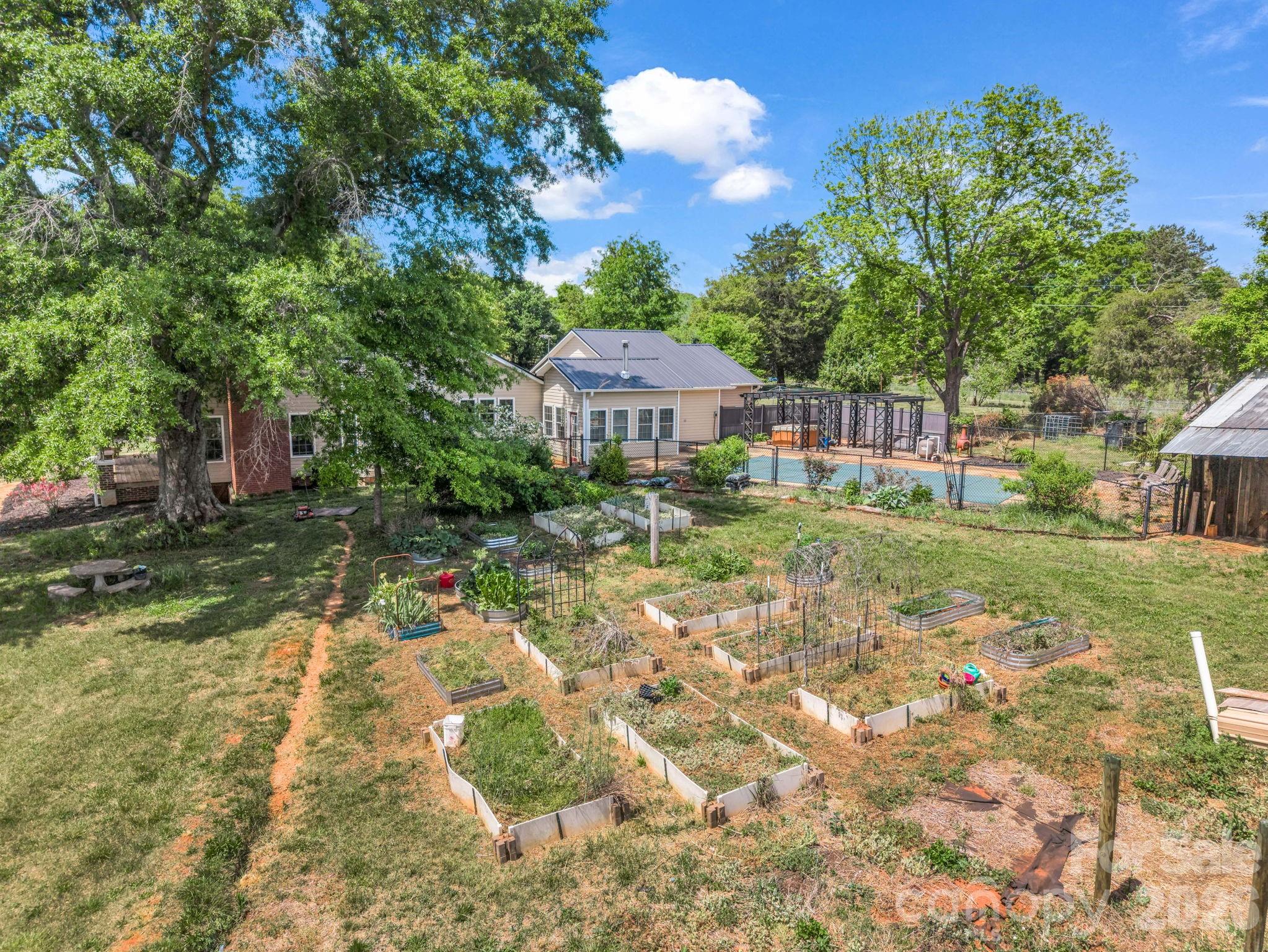 1185 Race Path Church Road