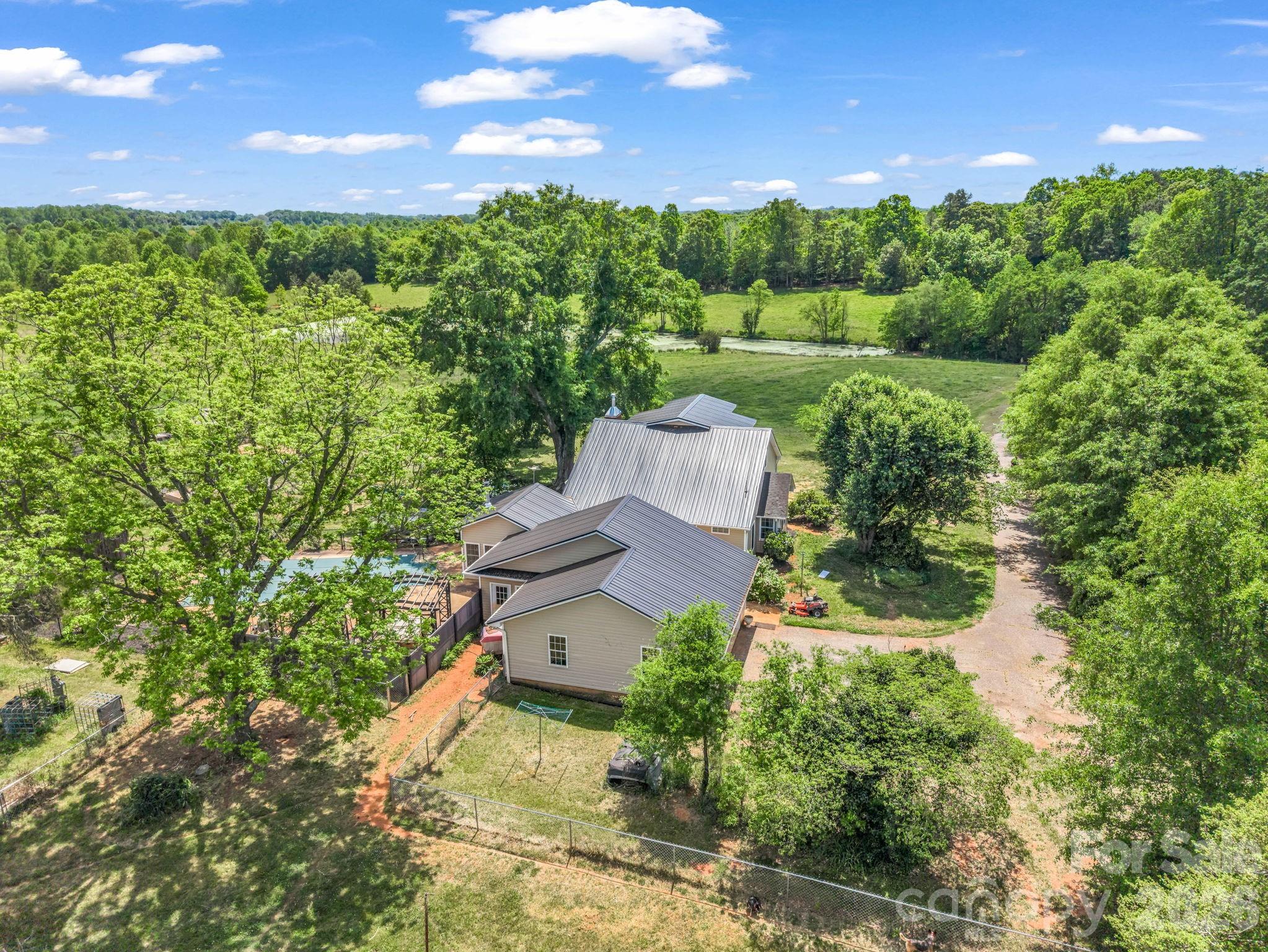 1185 Race Path Church Road