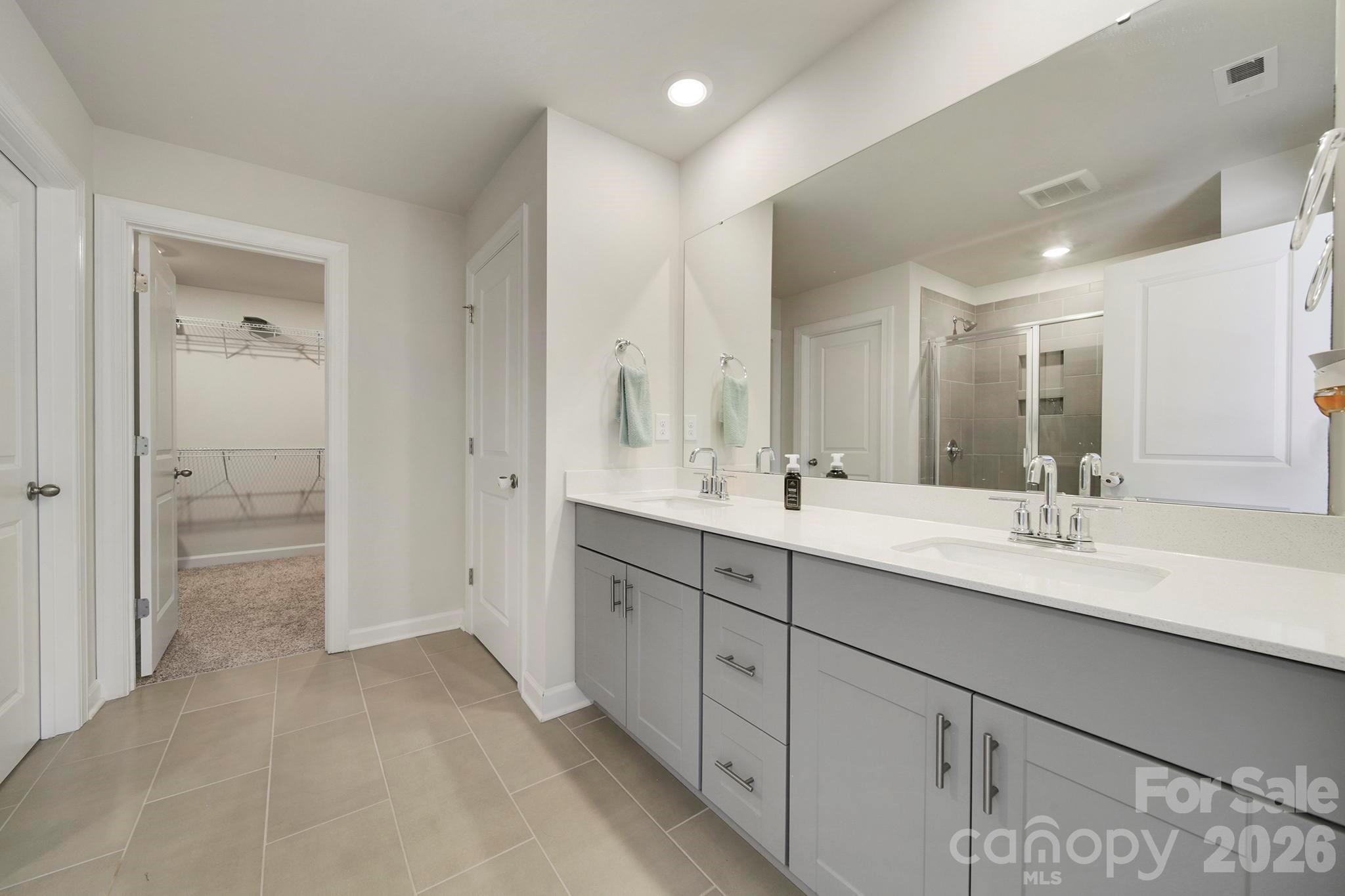 Anniston Chase - Residential