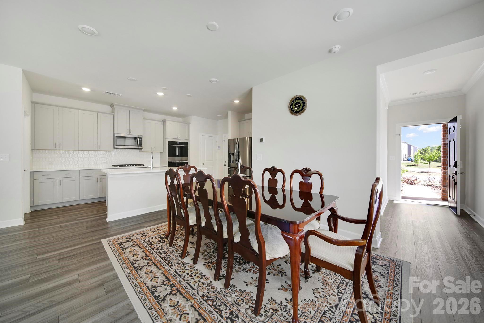 Anniston Chase - Residential