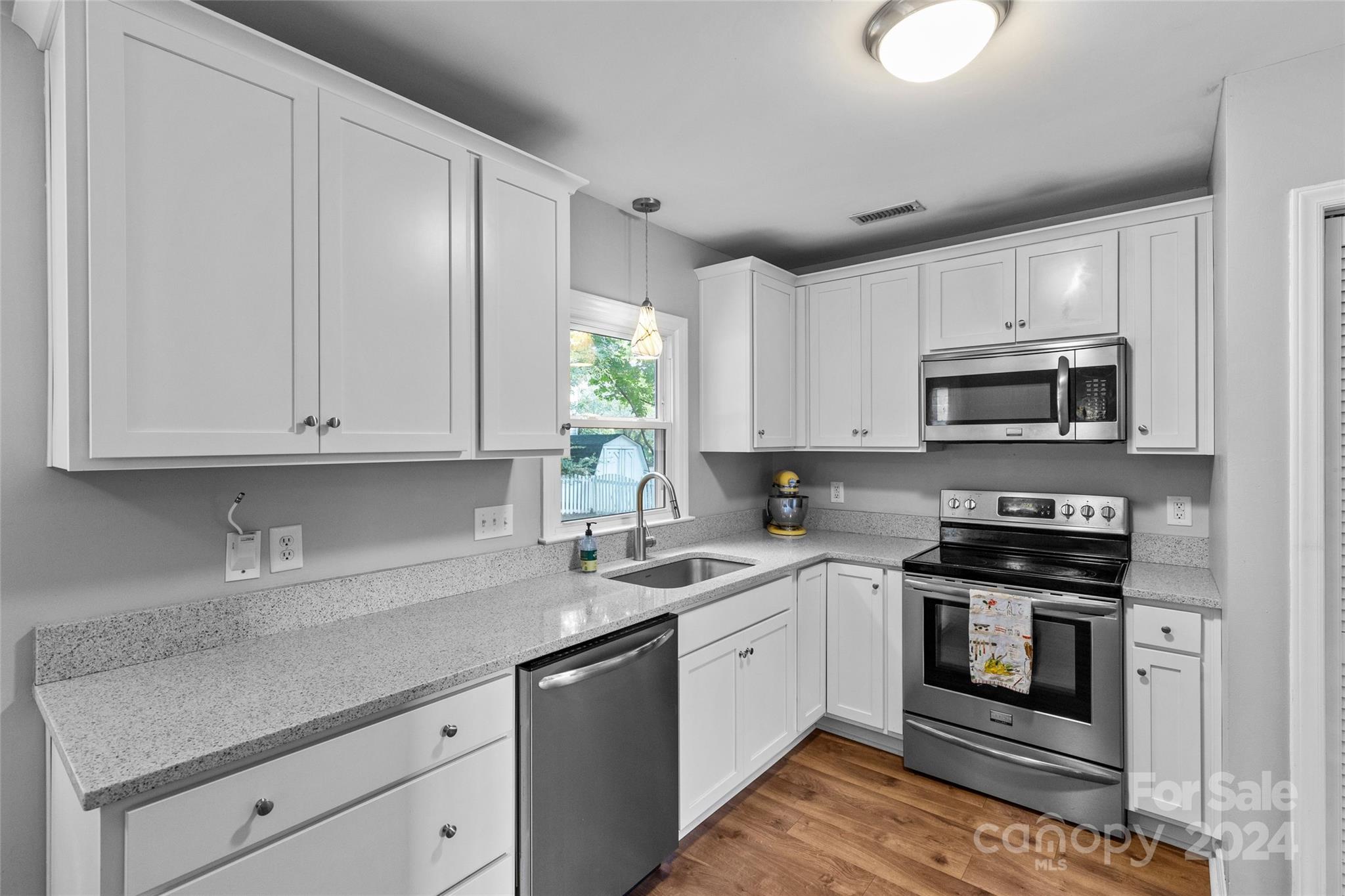 Cameron Wood - Residential