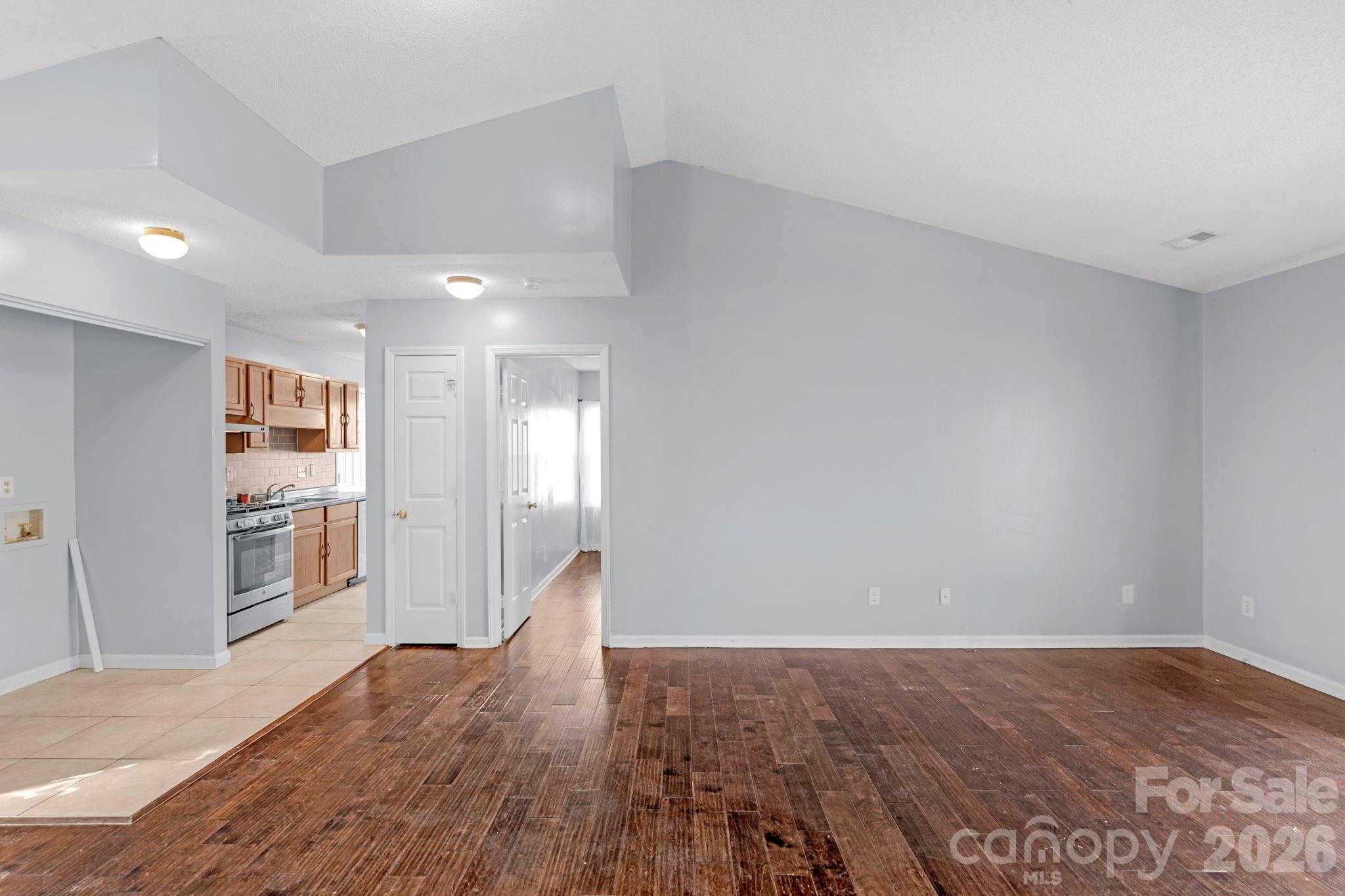 7015 Hunters Glen Drive