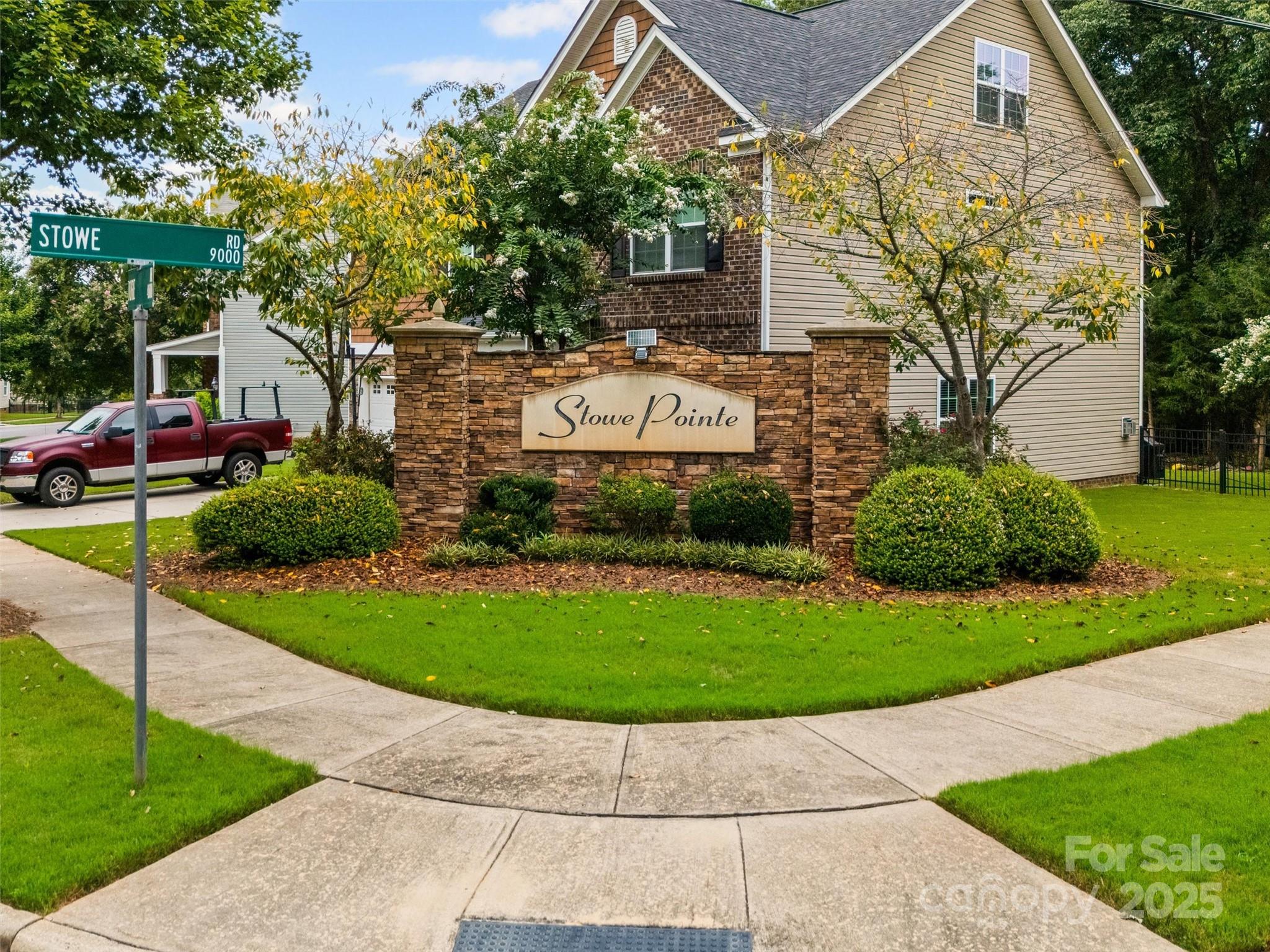 Stowe Pointe - Residential