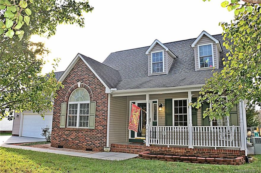 Wonderful 3 bedroom 2.5 bath home in fantastic neighborhood with a very large bonus room. The master is on the main level with en suite and great size walk in closet. The other two spacious bedrooms are upstairs. This home has new hardwood floors in the main living area downstairs, beautiful tile in kitchen and half bath. The bedrooms and bonus room has carpet. The kitchen has sleek, elegant black stainless steal appliances and a great place to put kitchen table in front of bay window.