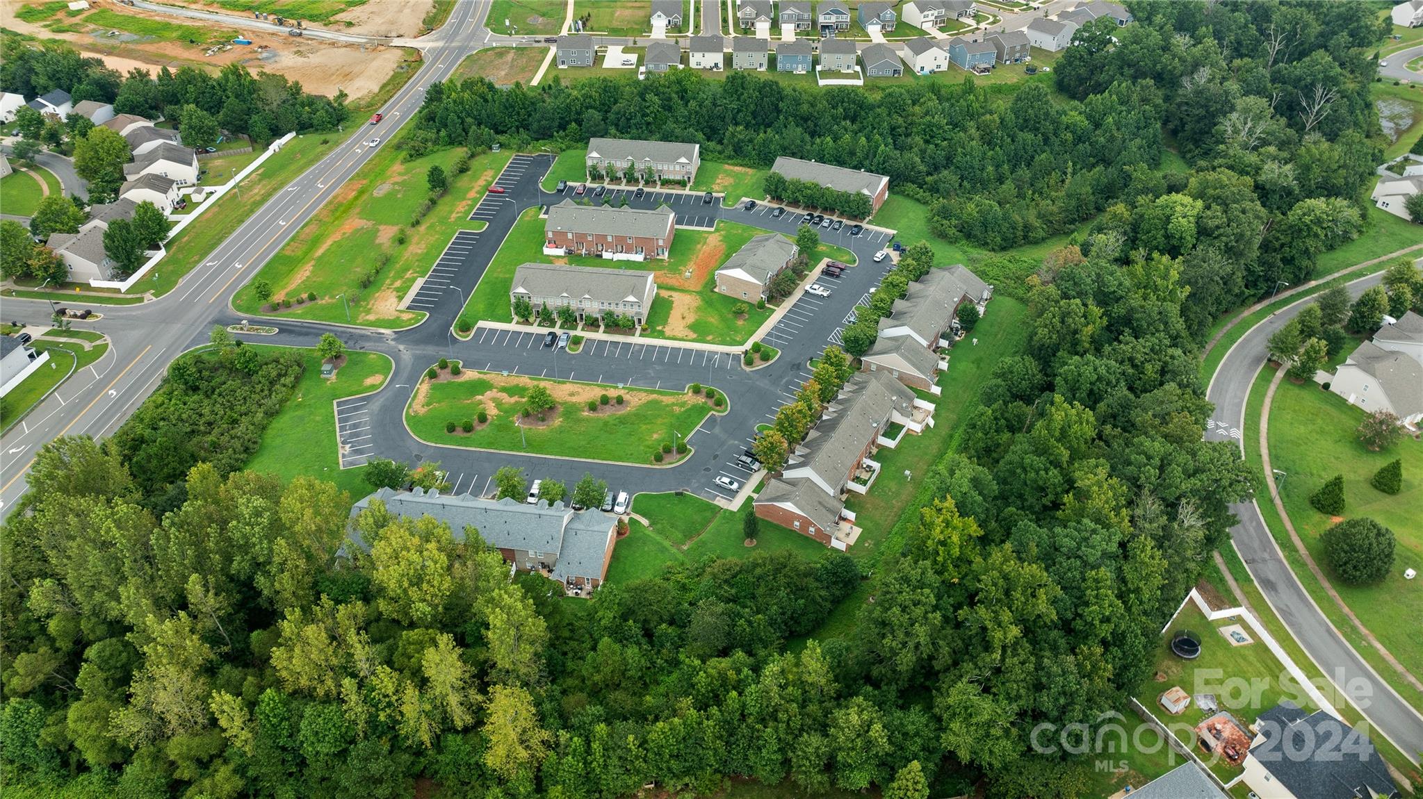 Southwinds Townhomes - Residential