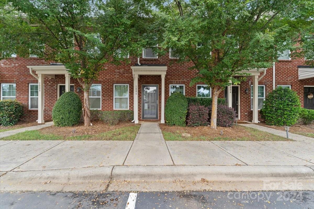 Southwinds Townhomes - Residential