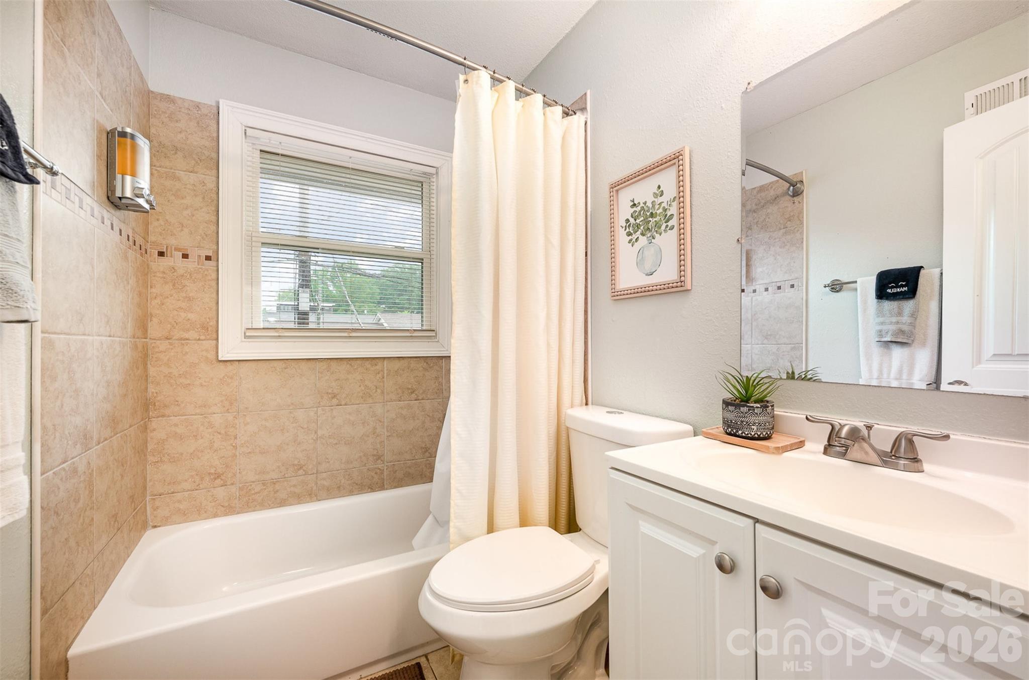 1512 Seigle Avenue 2