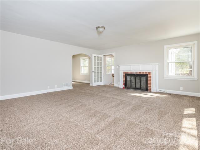 Fleetwood Acres - Residential Lease