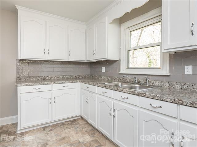 Fleetwood Acres - Residential Lease