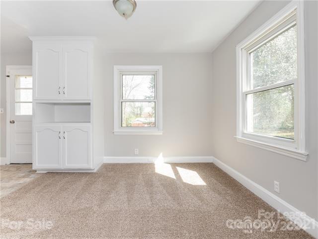 Fleetwood Acres - Residential Lease