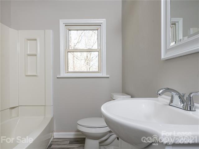 Fleetwood Acres - Residential Lease