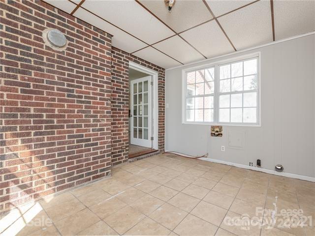 Fleetwood Acres - Residential Lease