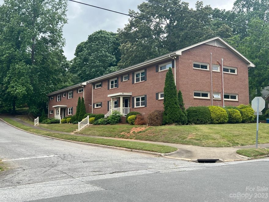 Completely renovated 2 quadplex. 2-bedroom 1 full bath new fixtures freshly painted; floors are updated. Current units available are 1204 B-C. Across the street from the park and close to major shopping.
Eight apartments total, six units are rented currently.