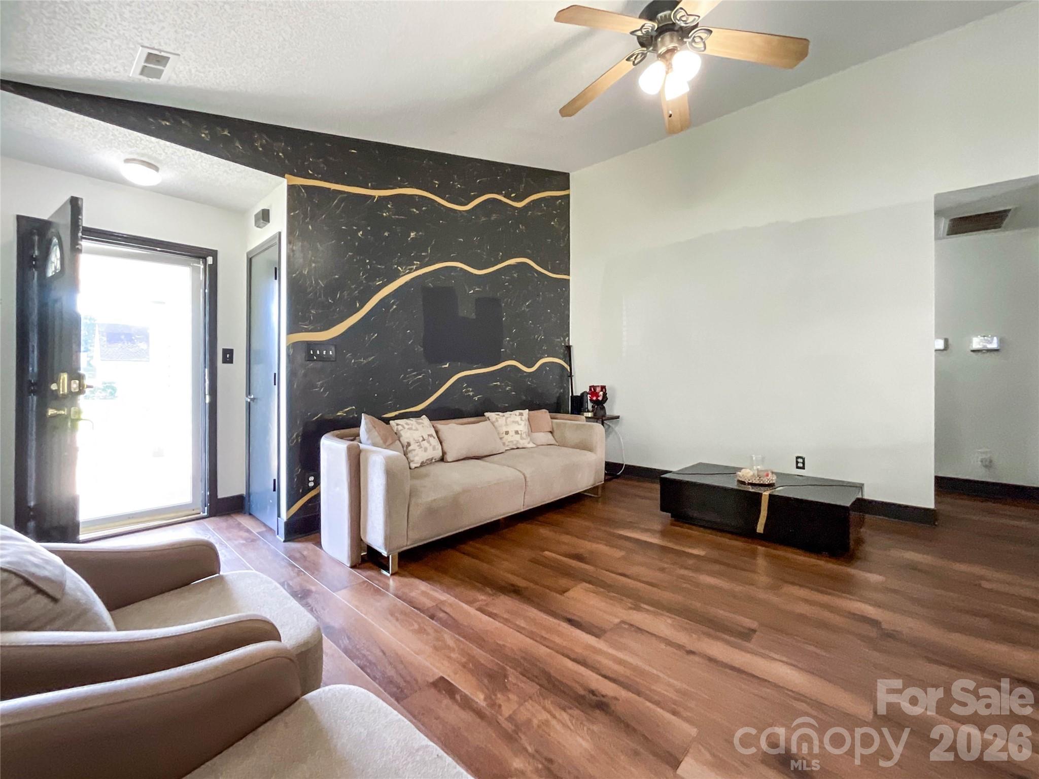 12151 Stewarts Crossing Drive