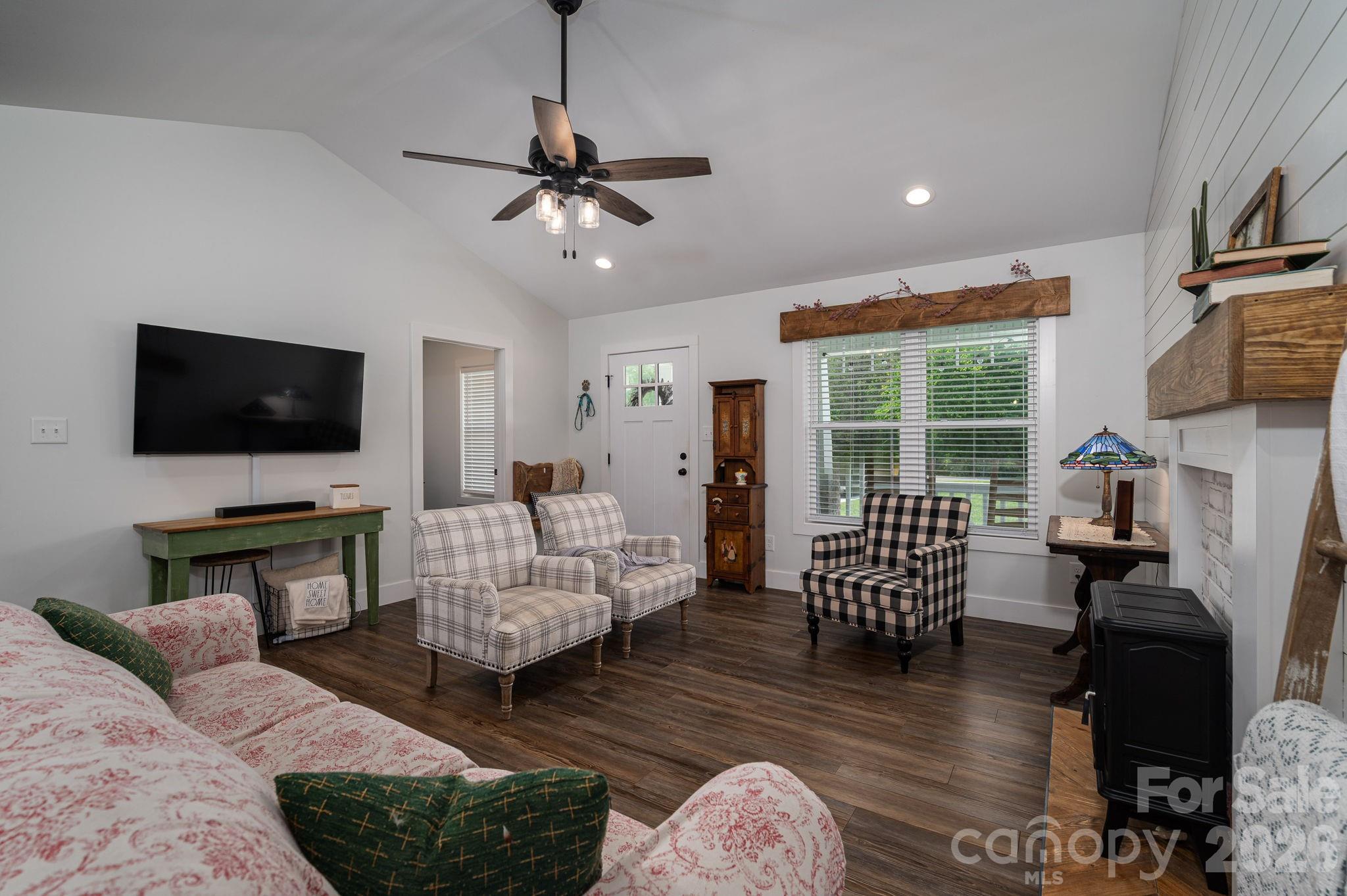 Rocky Ridge - Residential