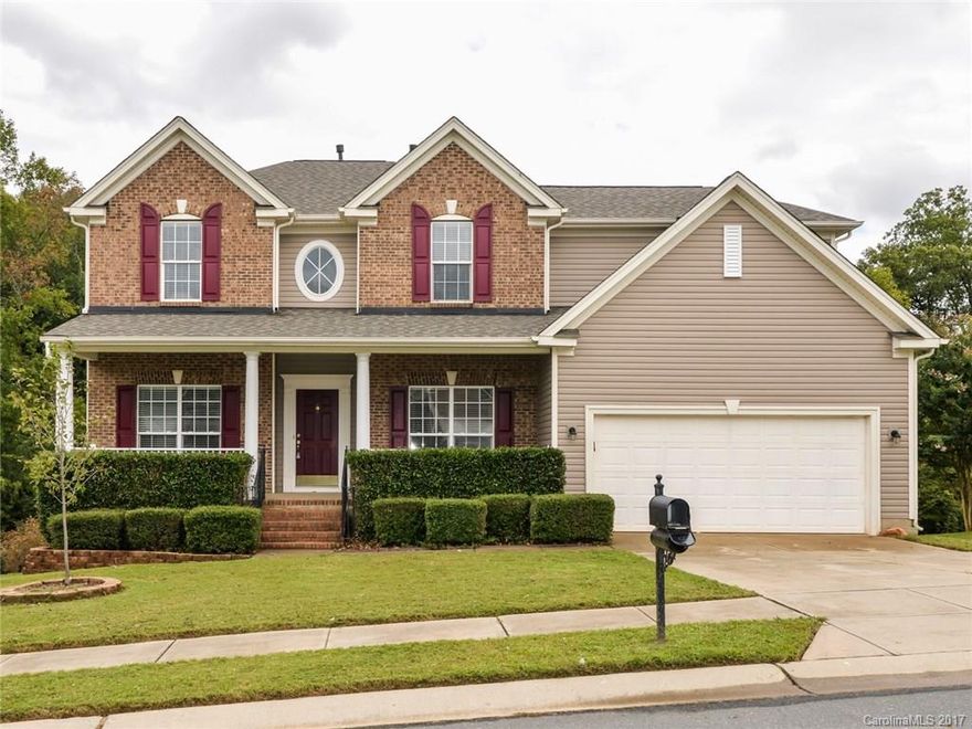 Stately 1.5 Story Home! WOW,walk into beautiful Wood plank flooring in all Formal Areas! Chef's Kitchen w/Cherry Cabs,Granite,Wrap-around bar,NEW SS Appls, Breakfast Area & SUNROOM! 2-Story wall of windows in the Great Room w/GAS FP. HUGE Master on Main w/HUGE Walk-in Closet. Master bath features Granite vanity&Garden Tub/Shower Combo. Laundry on Main!UP: HUGE BONUS Room/5th Bed,(Kids Den/Man Cave!) 3 Guest Beds & Full Bath w/Granite Vanity! NEW DECK, NEWER Roof! Close to HWY 521! !Come Quick!!