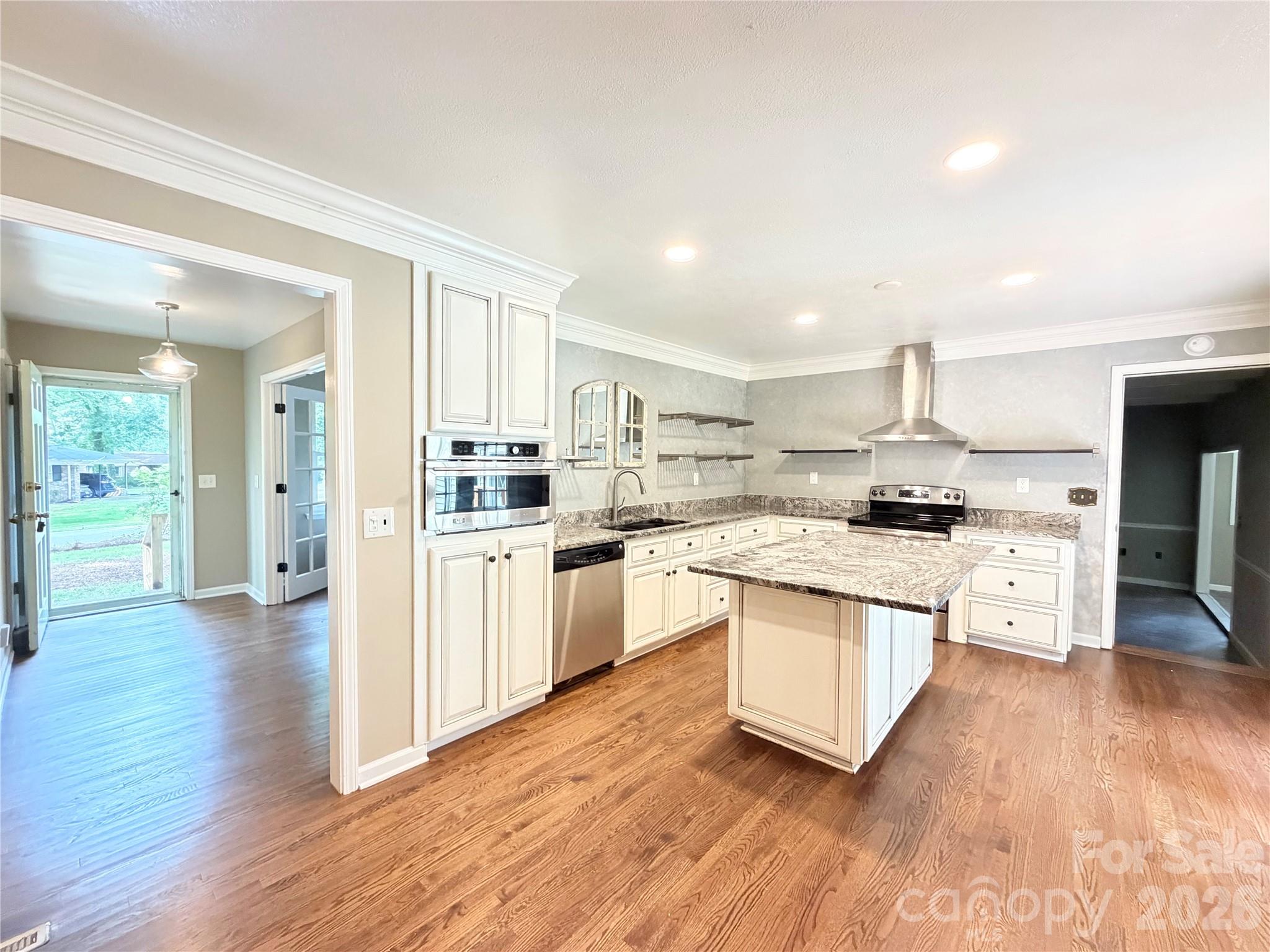 117 Robinson Avenue
