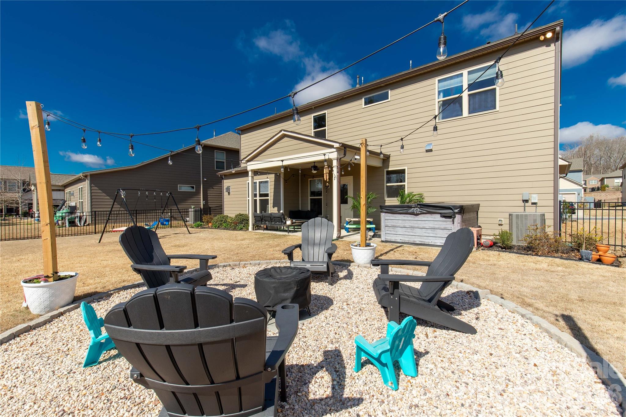 Queensbridge - Residential