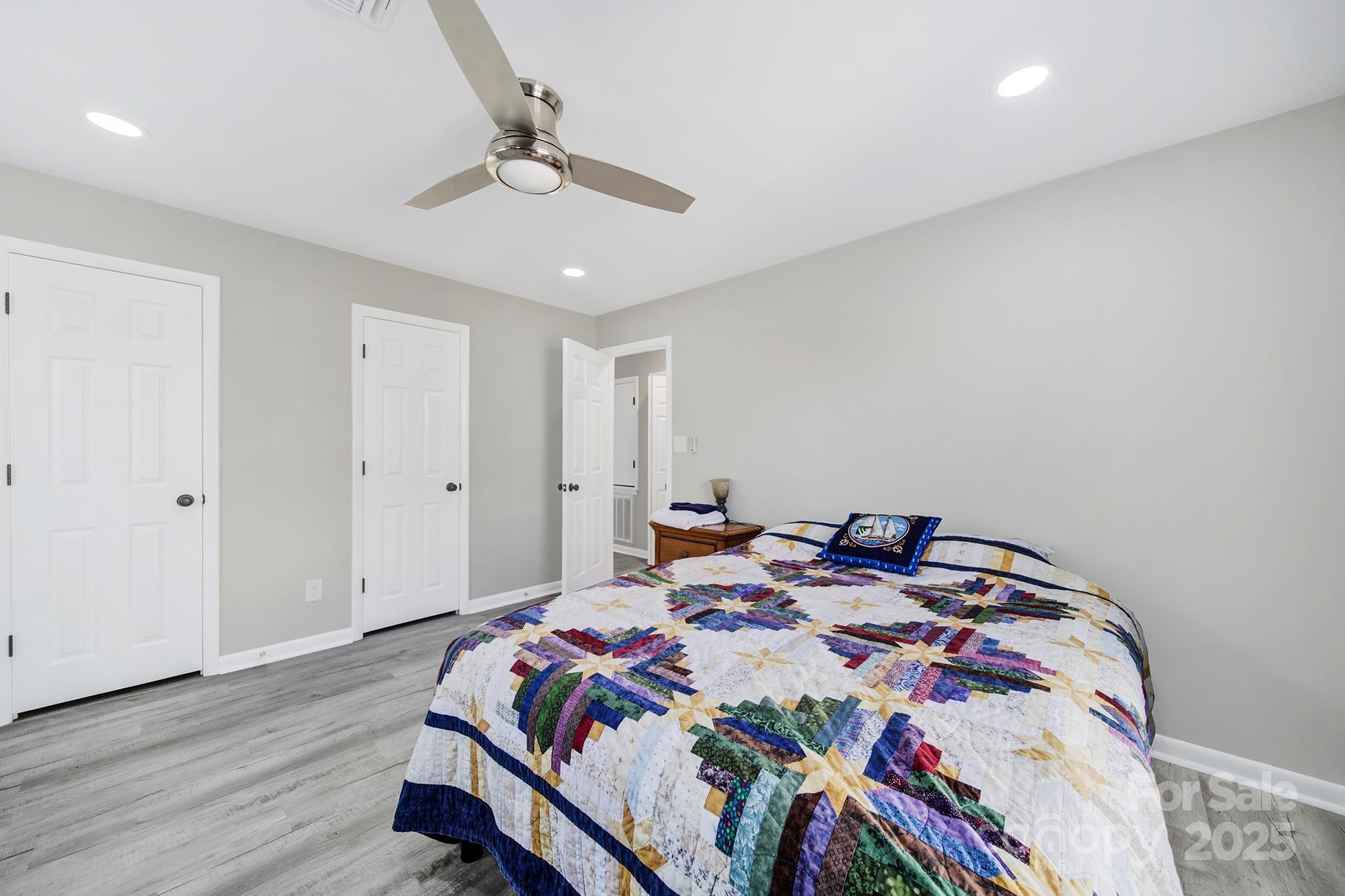 Emerald Point - Residential