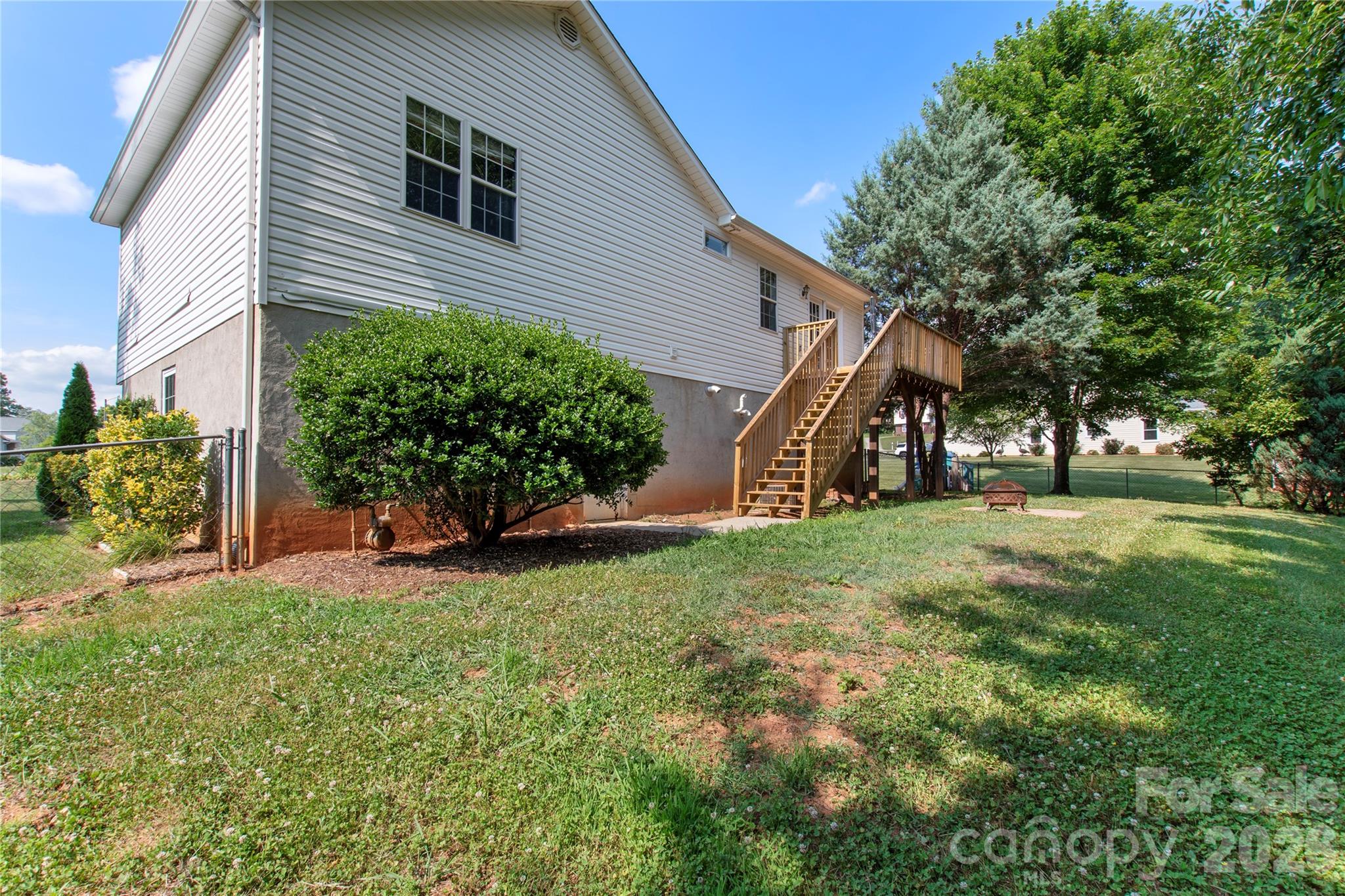 100 Carriage Hill Drive
