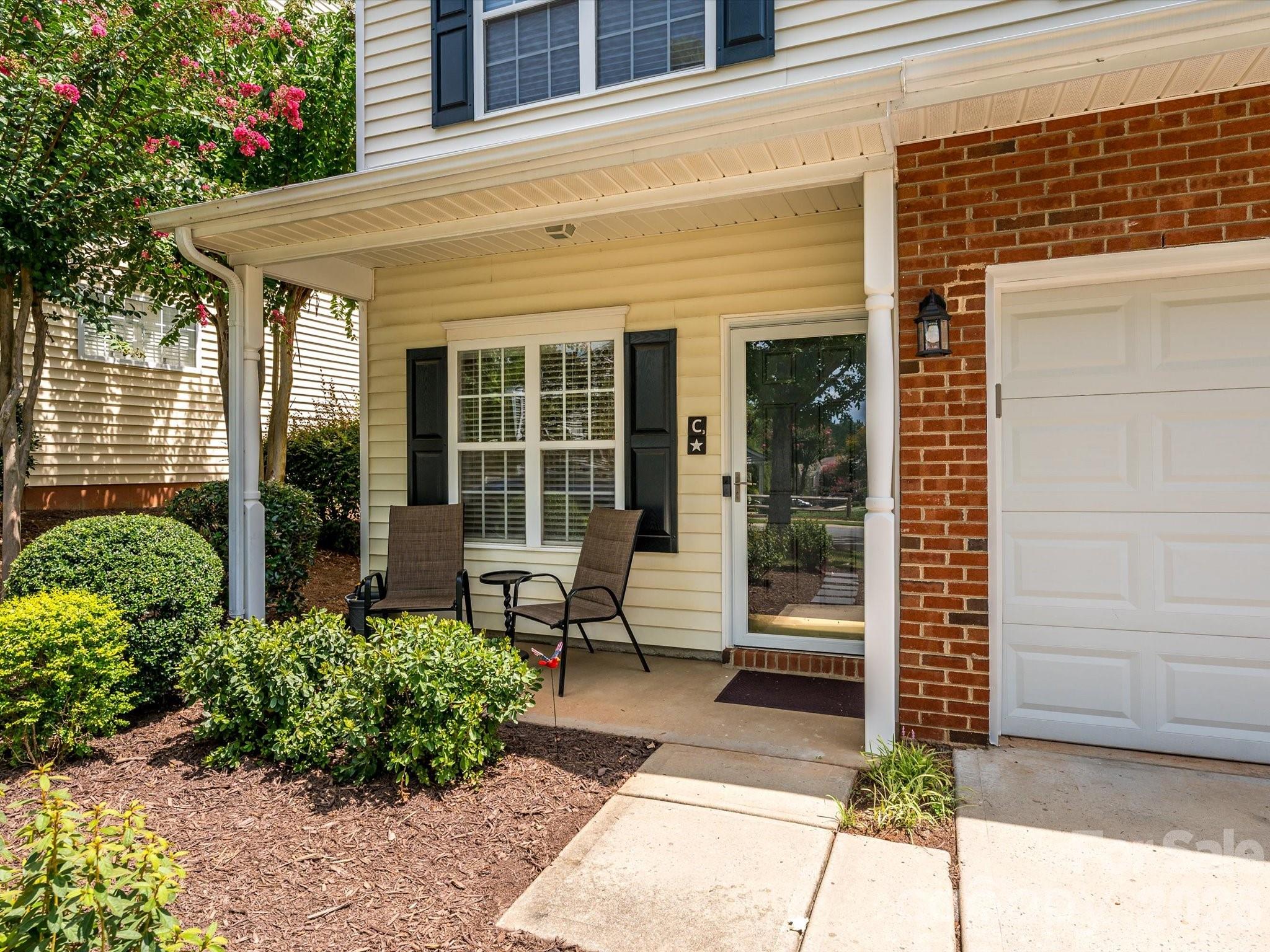 15583 Stronvar House Lane