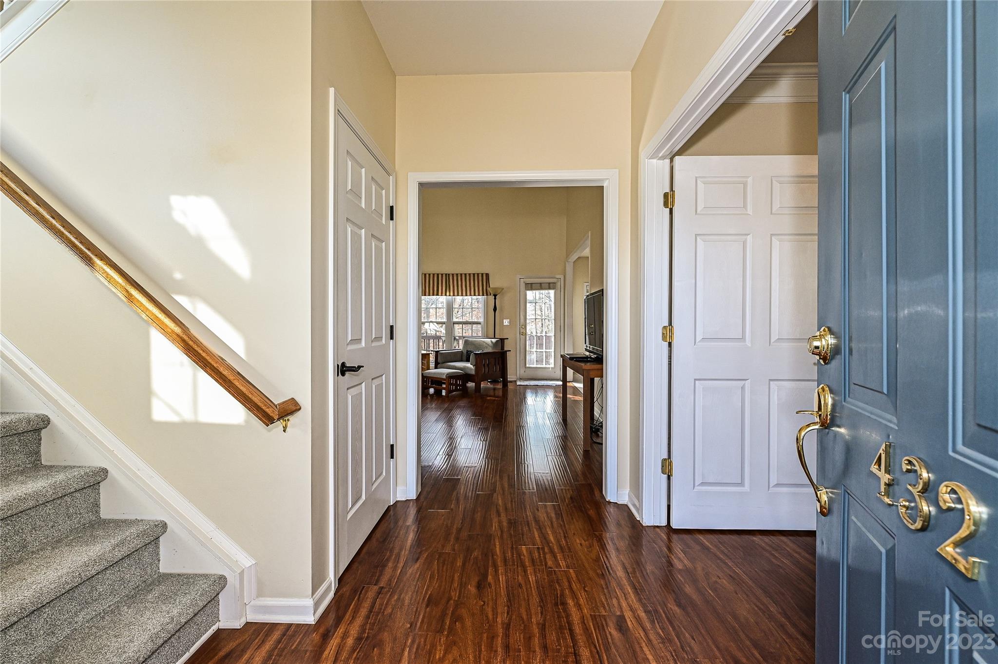 Riverfront - Residential