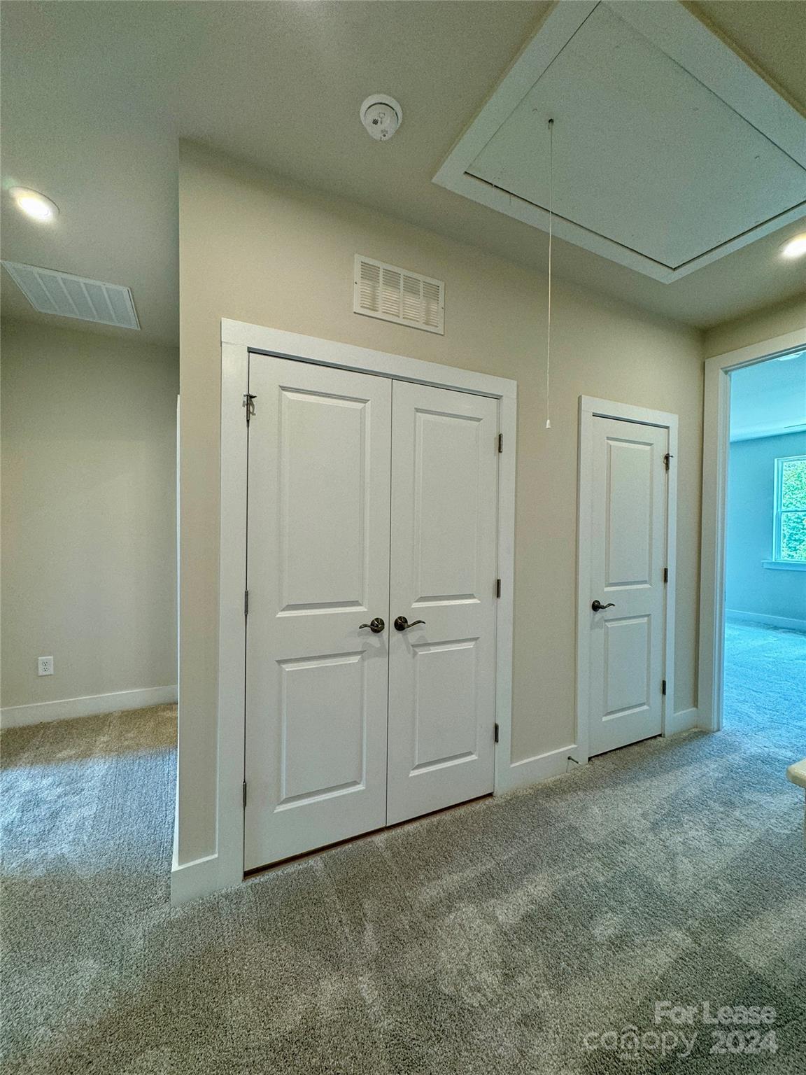 CONTEXT AT OAKHURST - Residential Lease