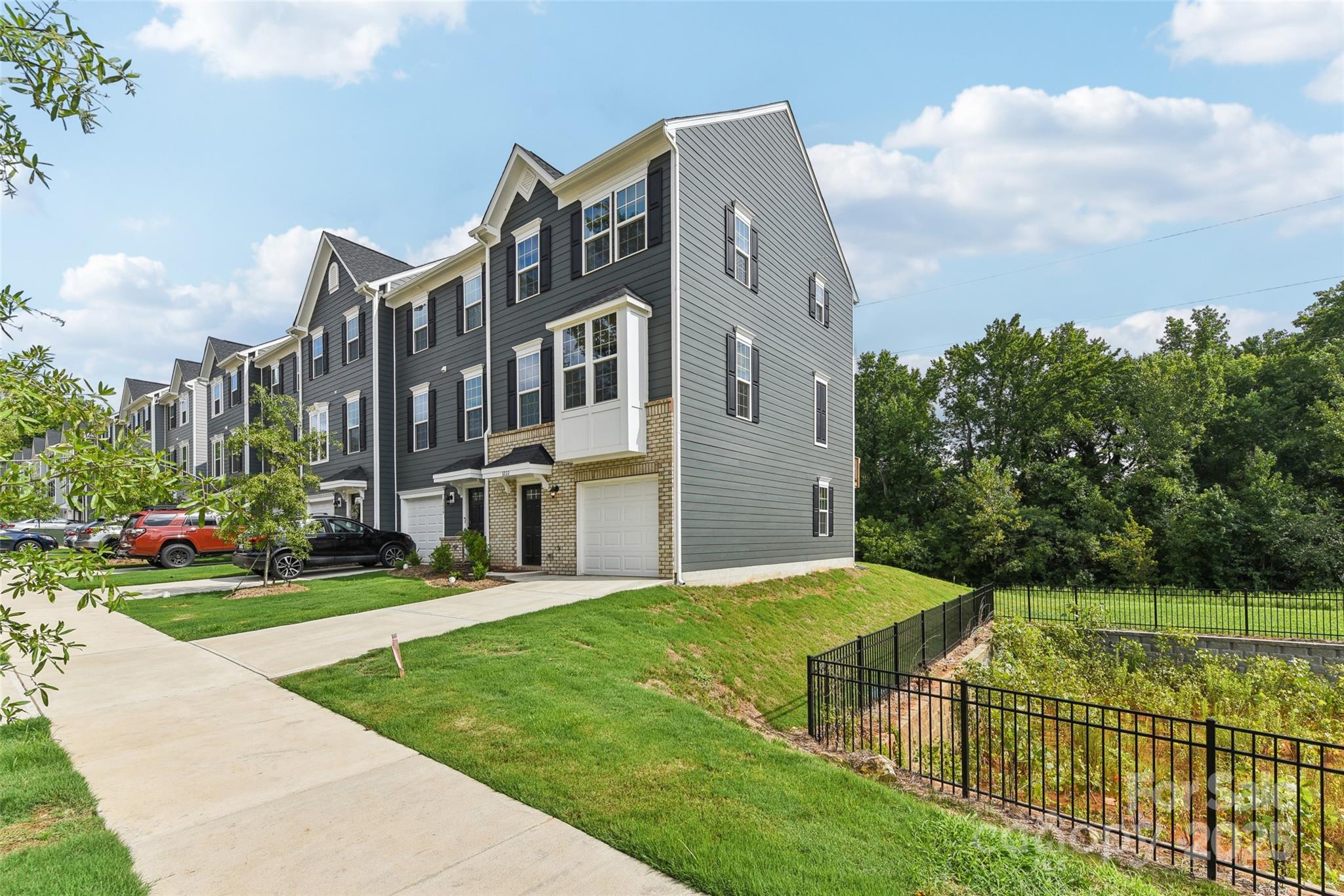 3222 Beeler Lane