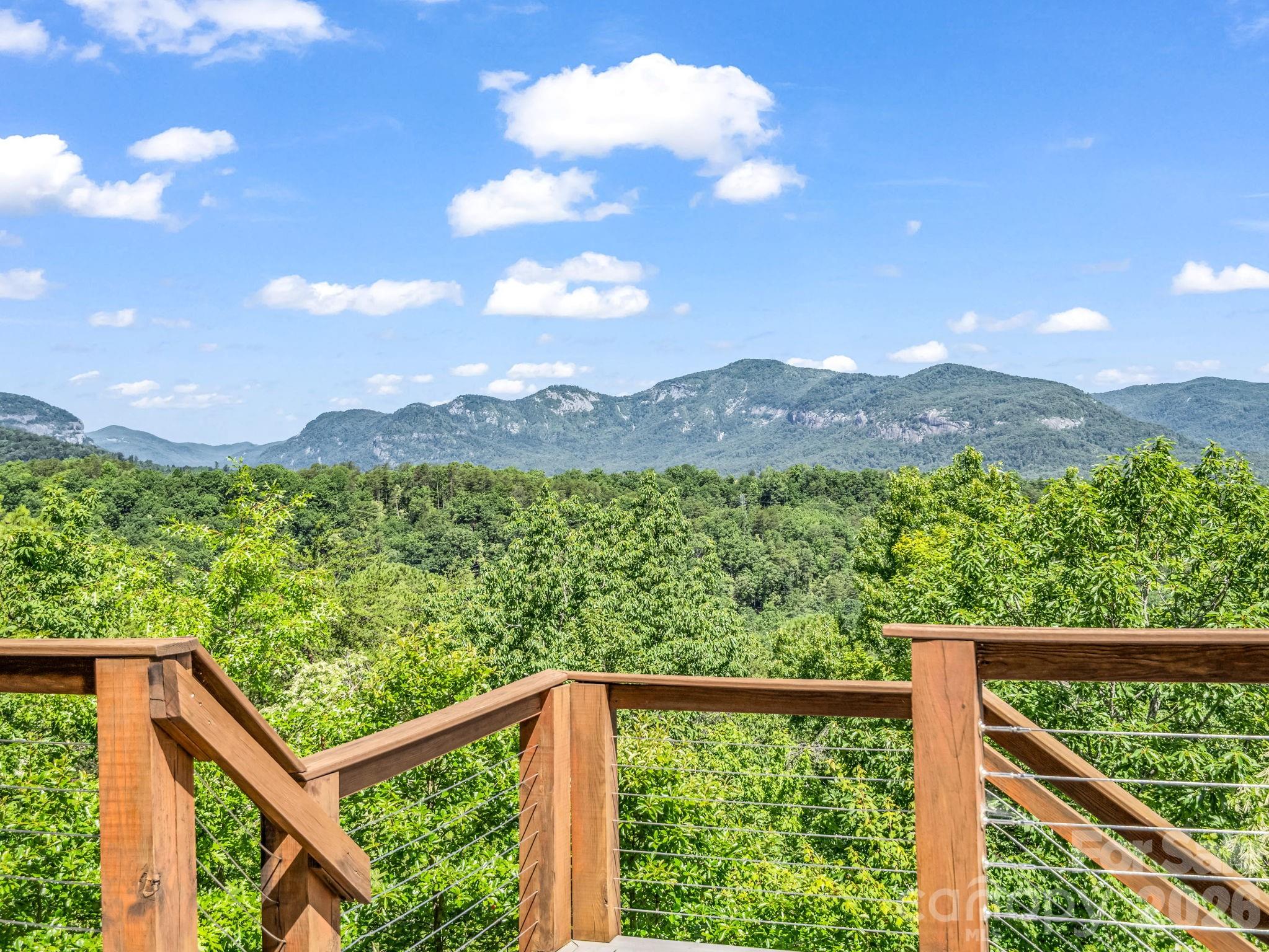 590 Boulder Ridge