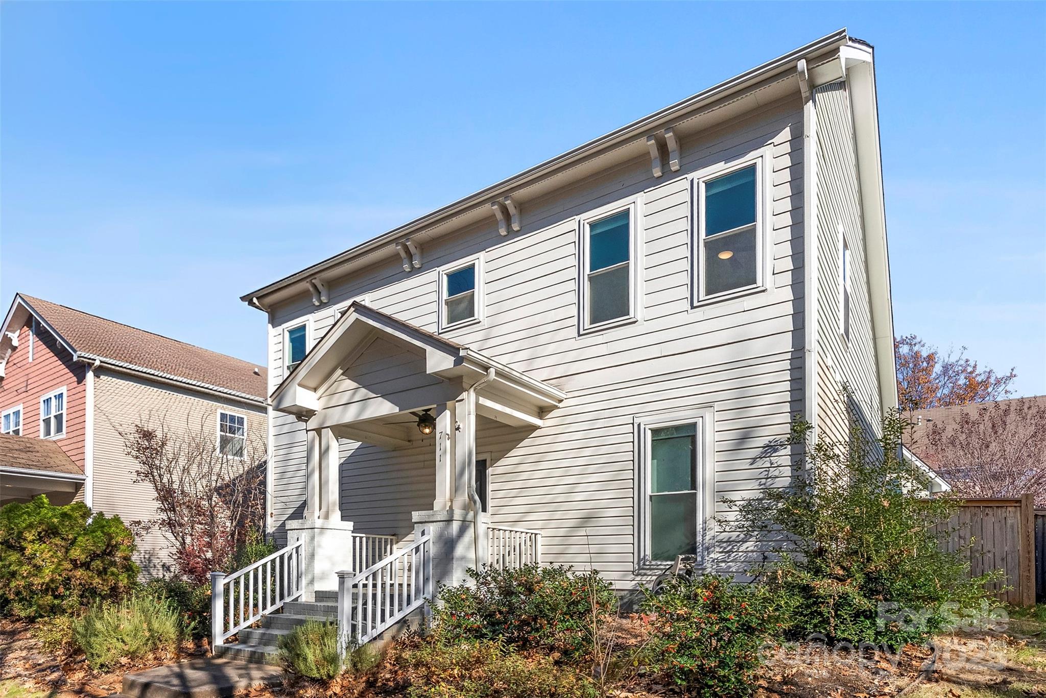 711 Parkside Terrace Lane