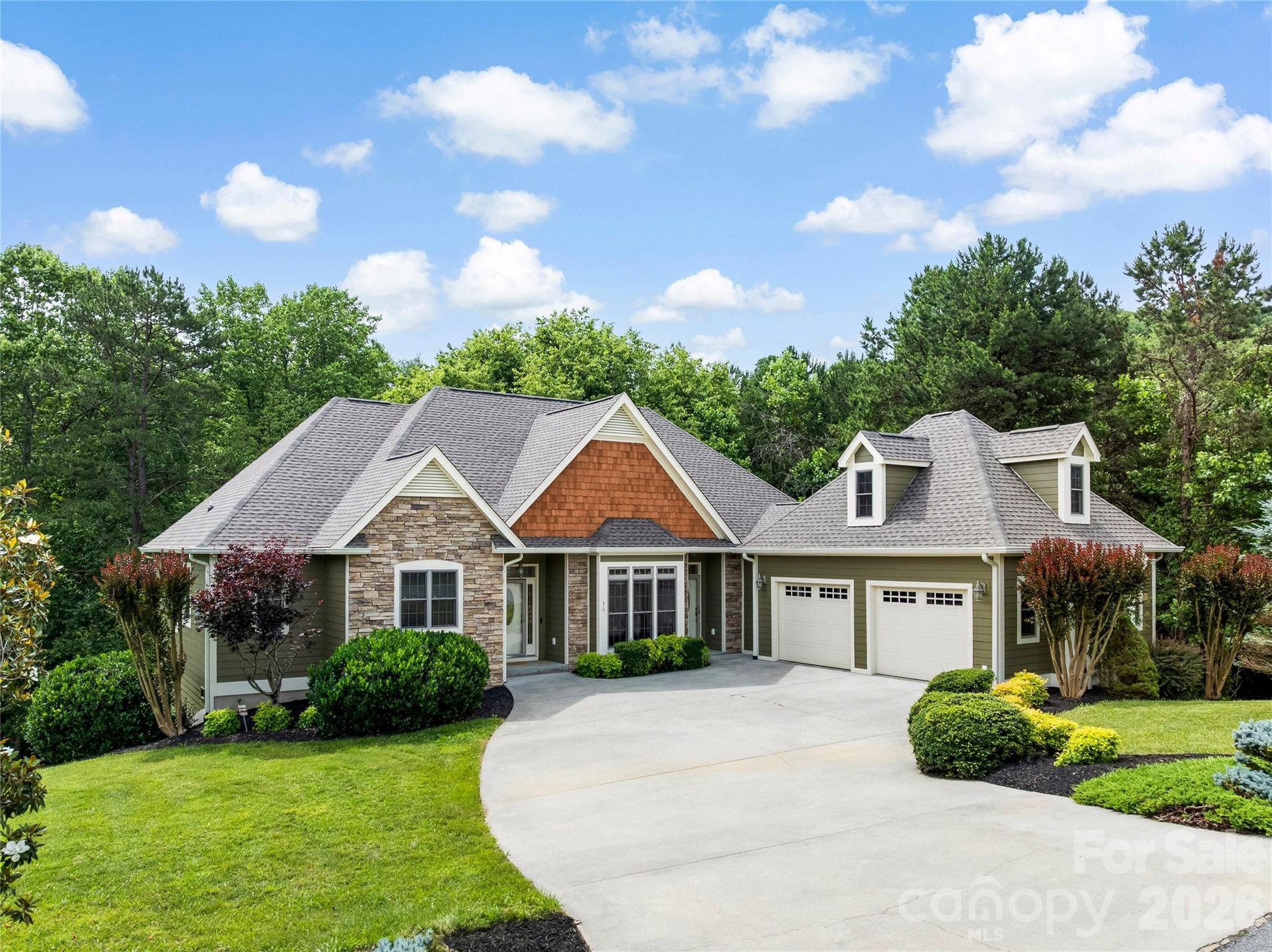 Photo 1 of 28 — 36 Magnolia Farms Drive, Asheville, NC 28806