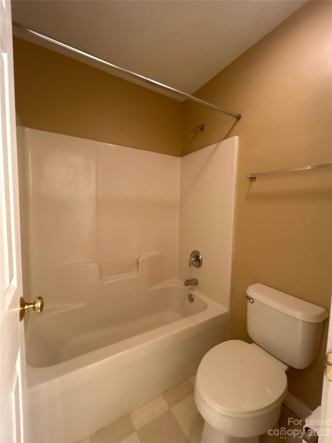 Hampton Ridge - Residential Lease