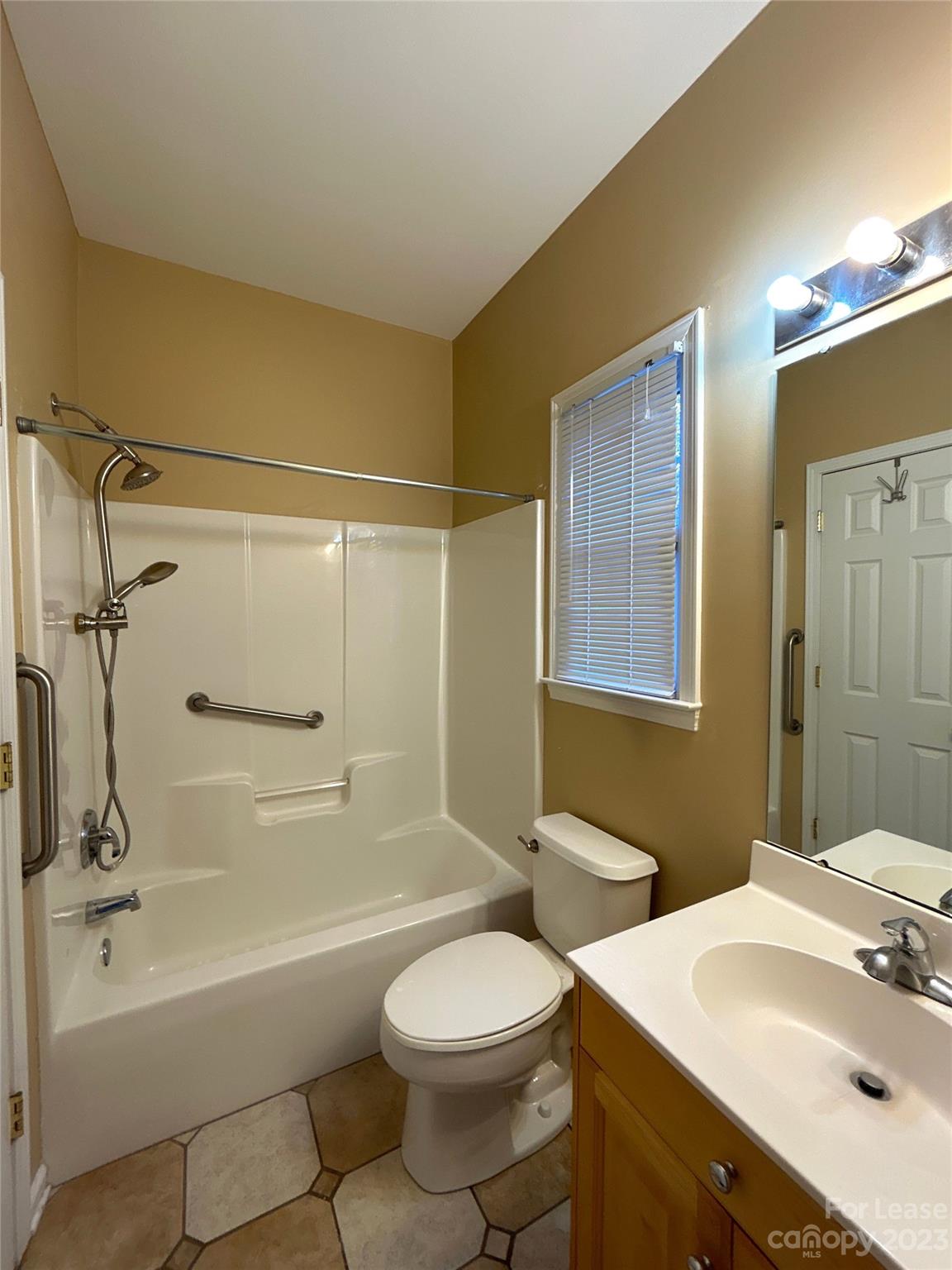 Hampton Ridge - Residential Lease