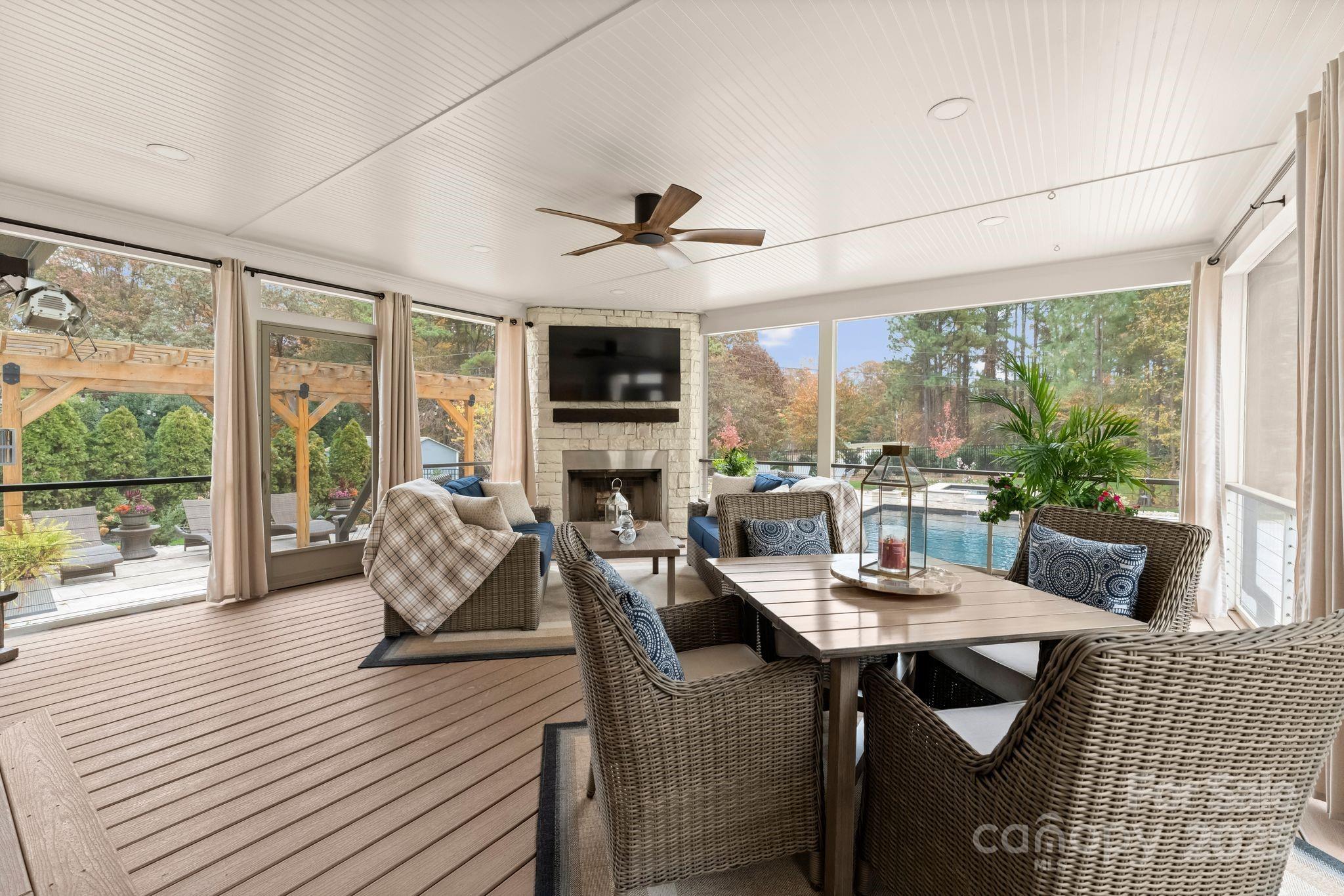 Craftsman Point - Residential